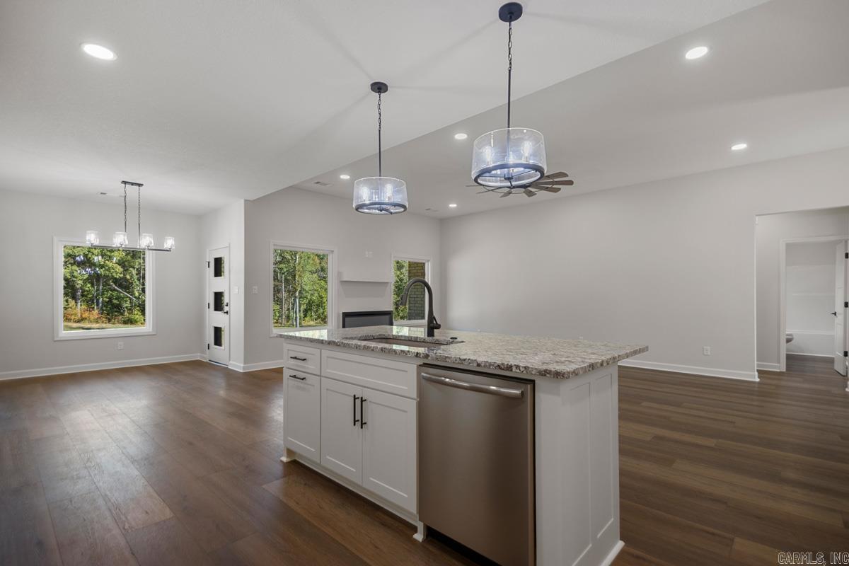 WINCHESTER ESTATES - Residential