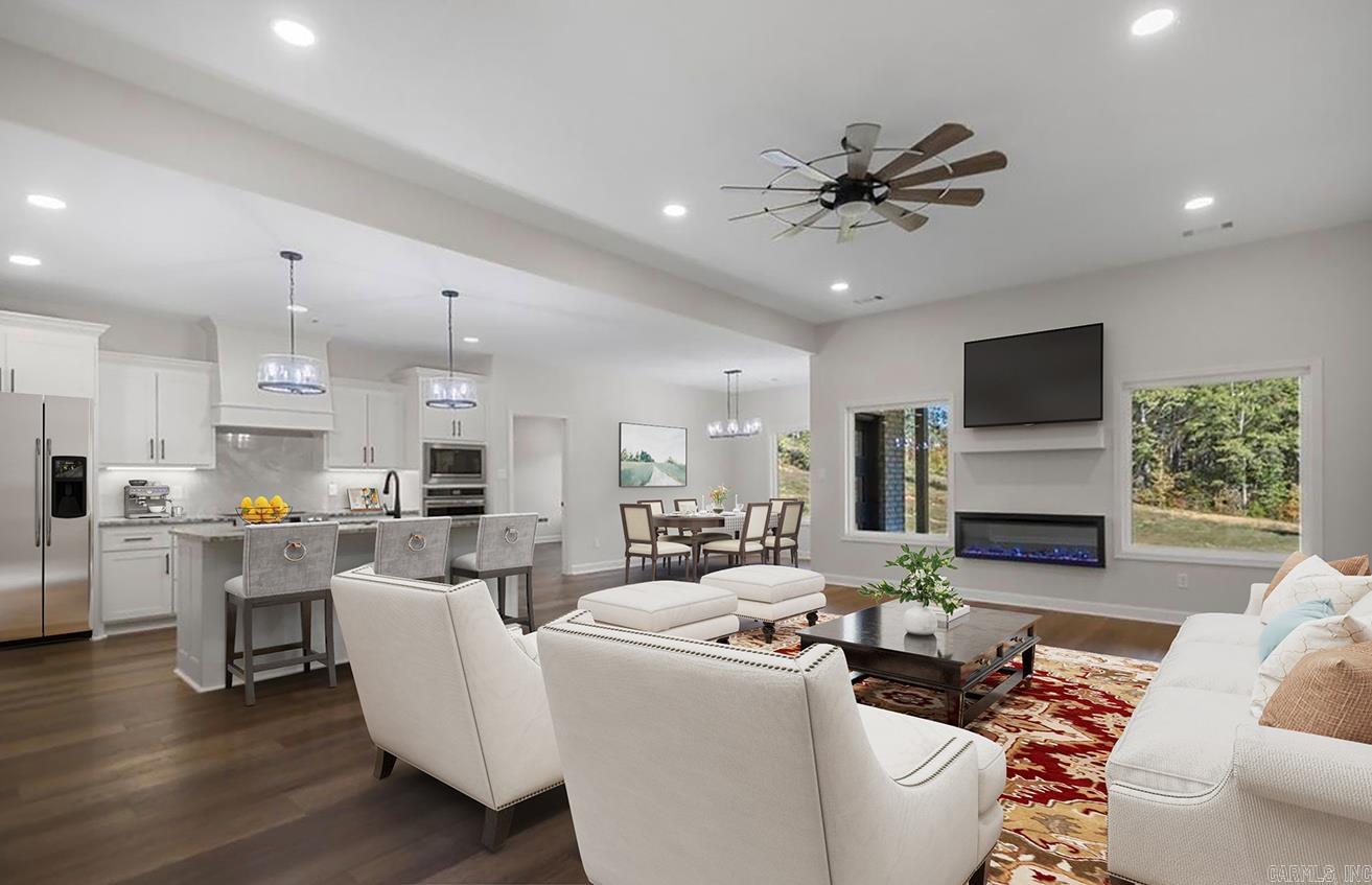 WINCHESTER ESTATES - Residential