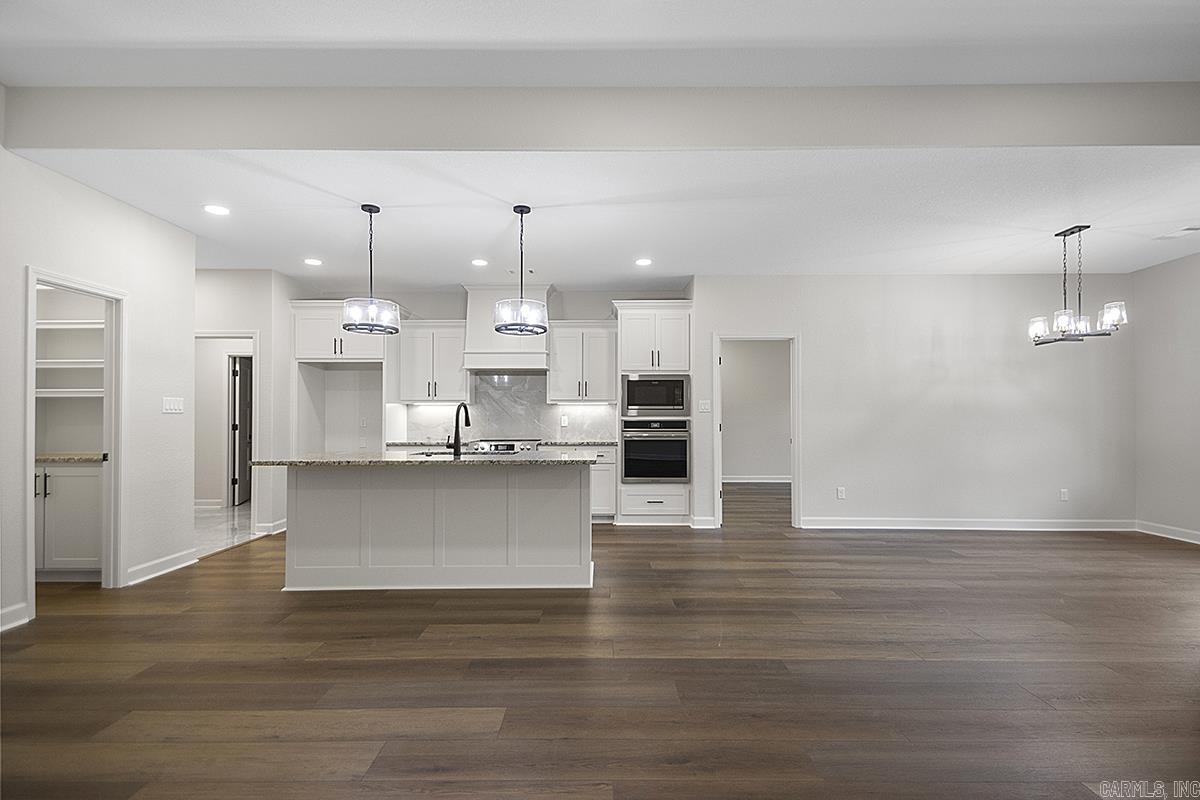 WINCHESTER ESTATES - Residential