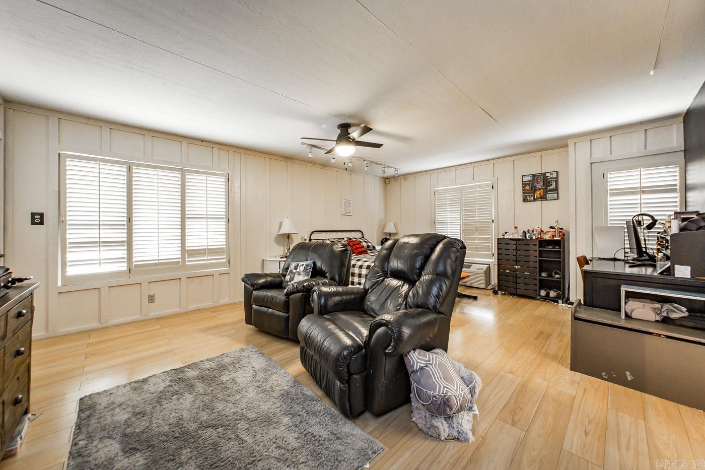 MORRIS - Residential