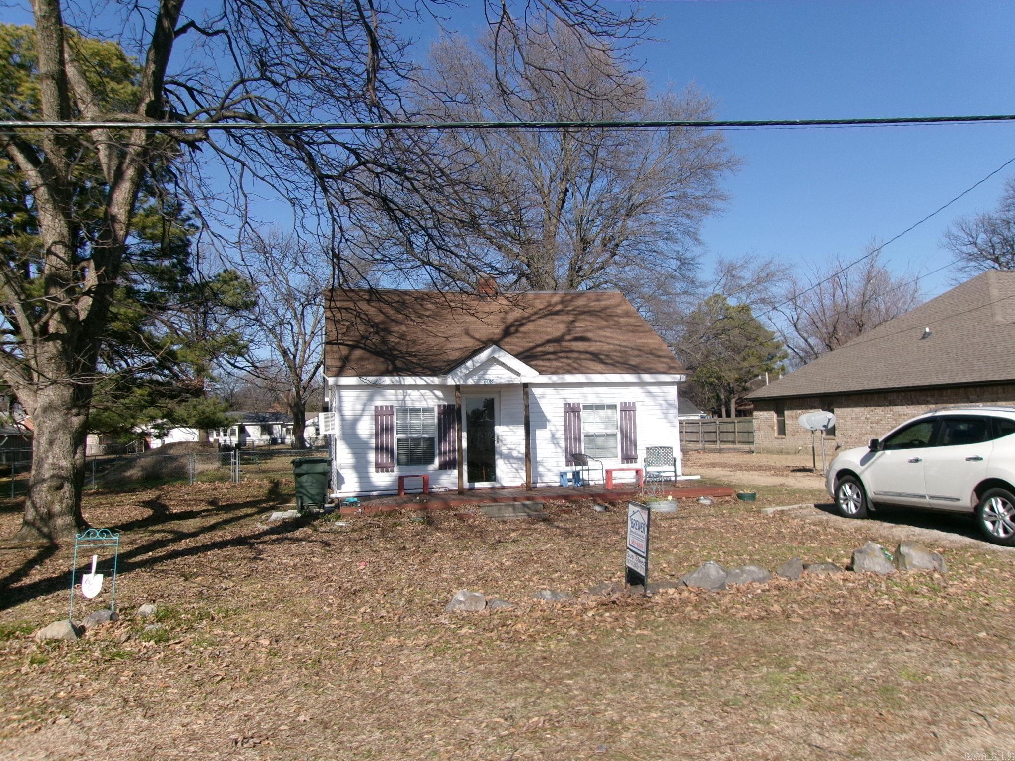 Good starter home with largefenced back yard.