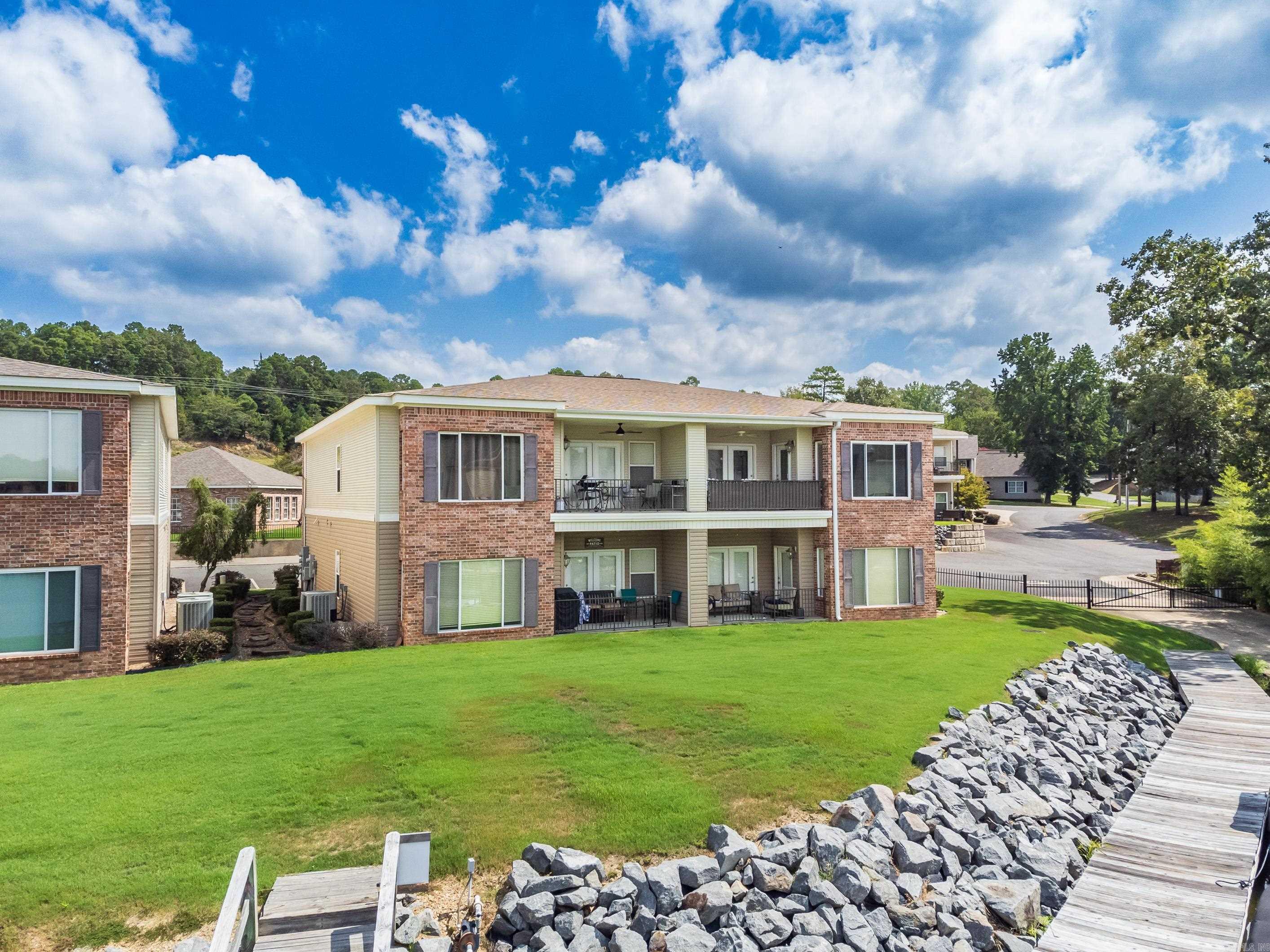 BAYSHORE COVE HPR PHASE IA - Residential