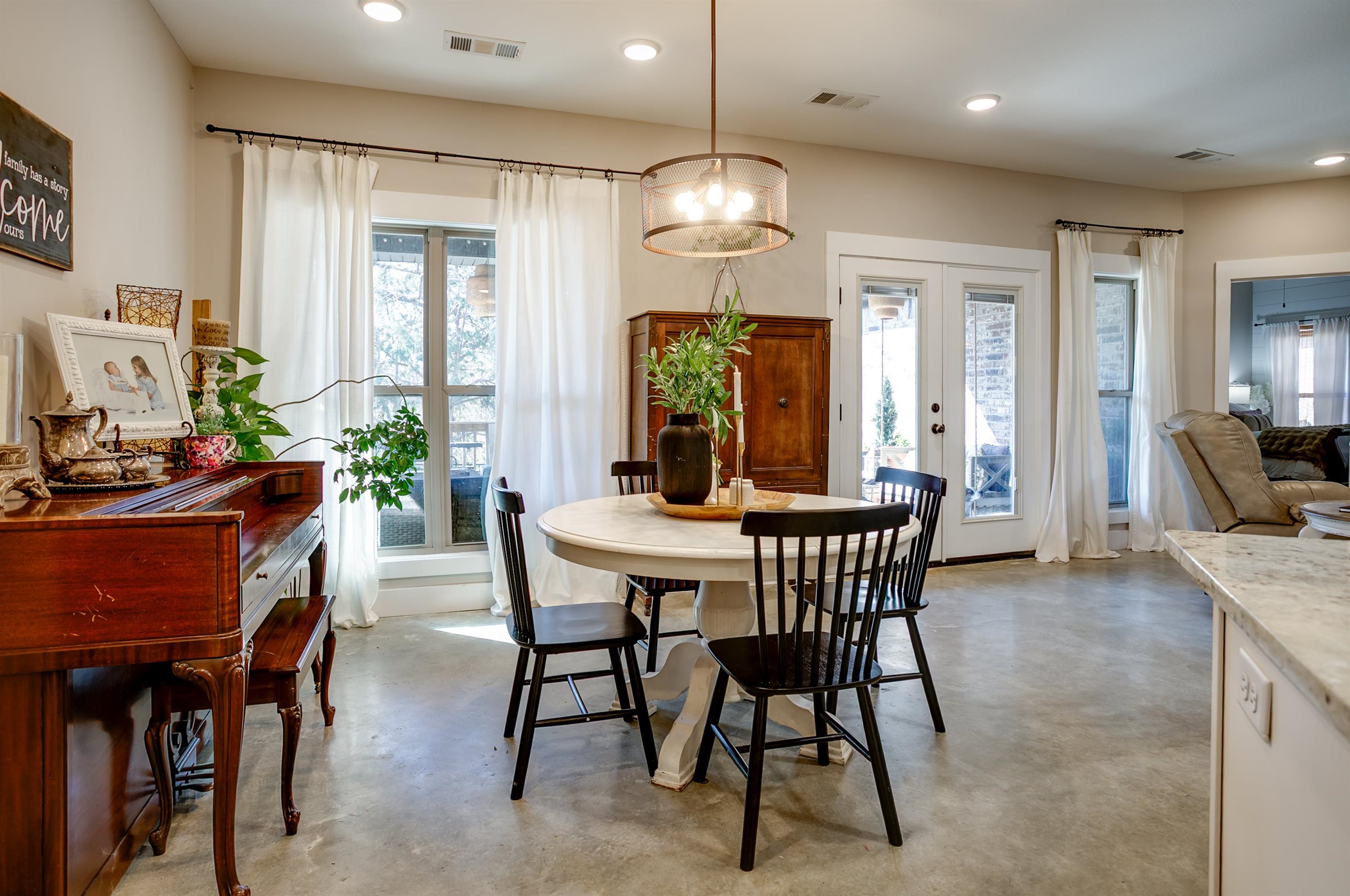 Pecan Acres - Residential