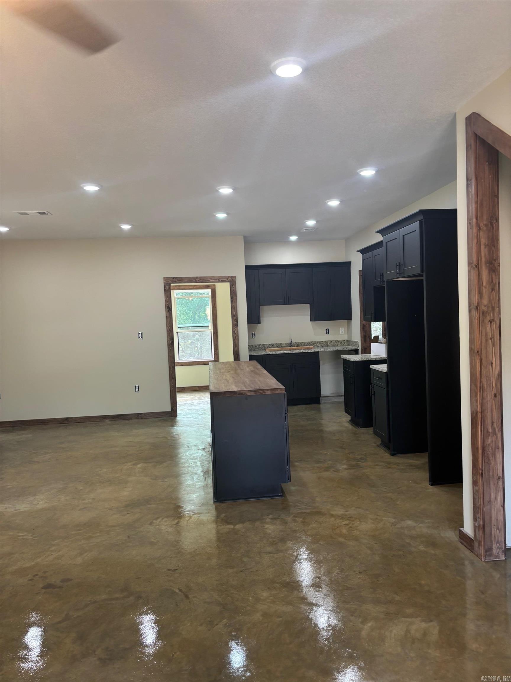 OAK RIDGE ESTATES - Residential