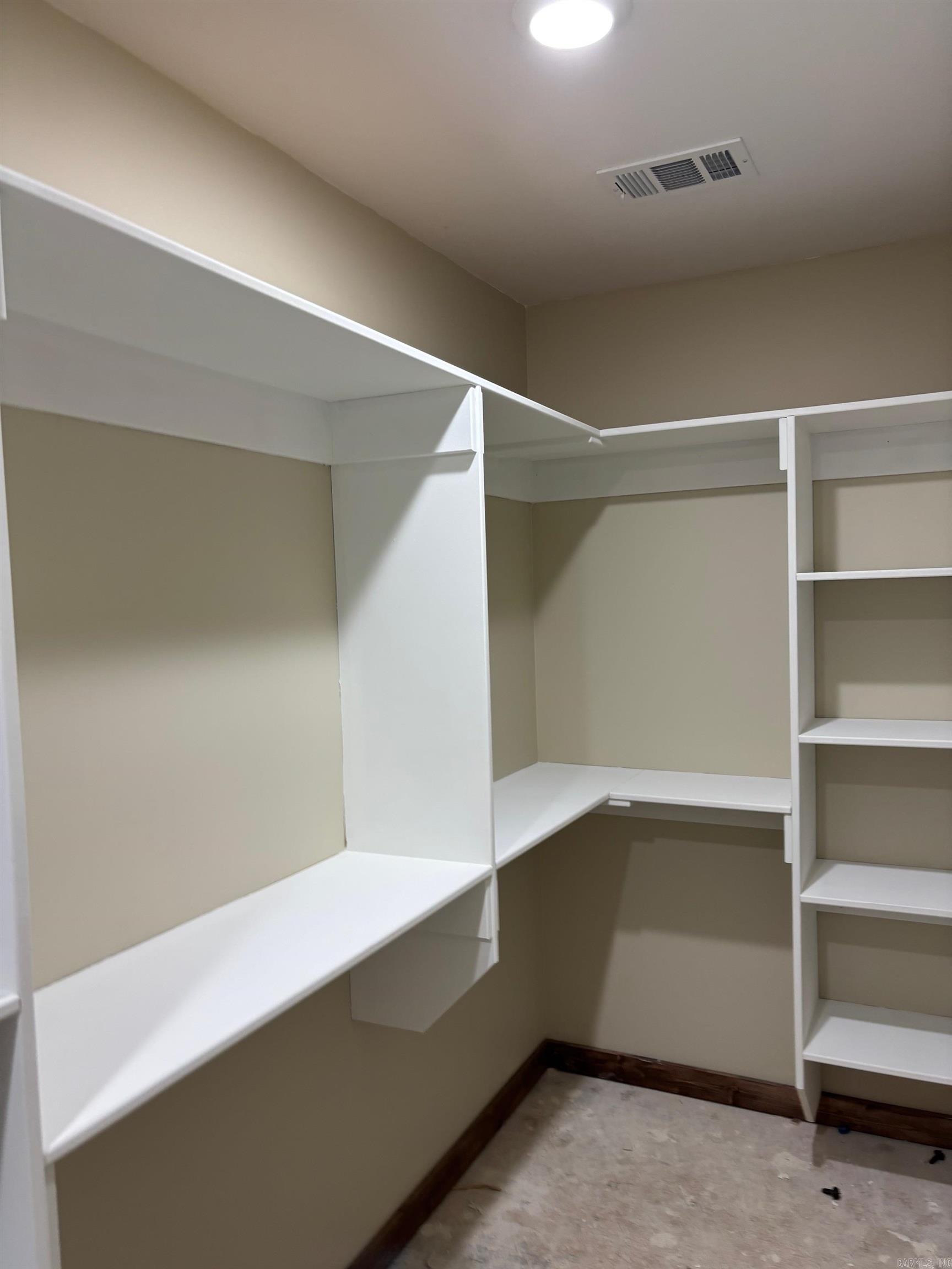 OAK RIDGE ESTATES - Residential