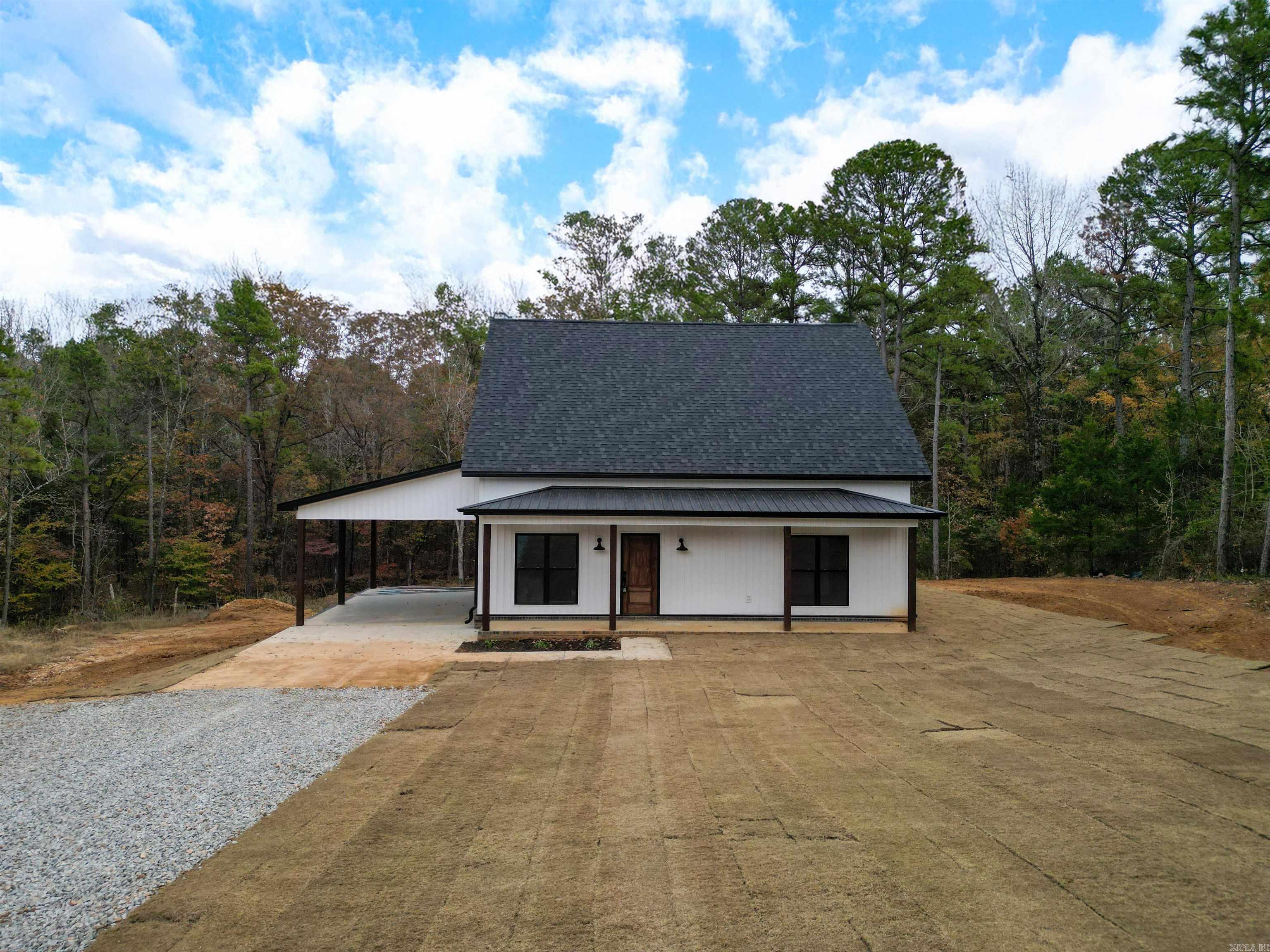 OAK RIDGE ESTATES - Residential