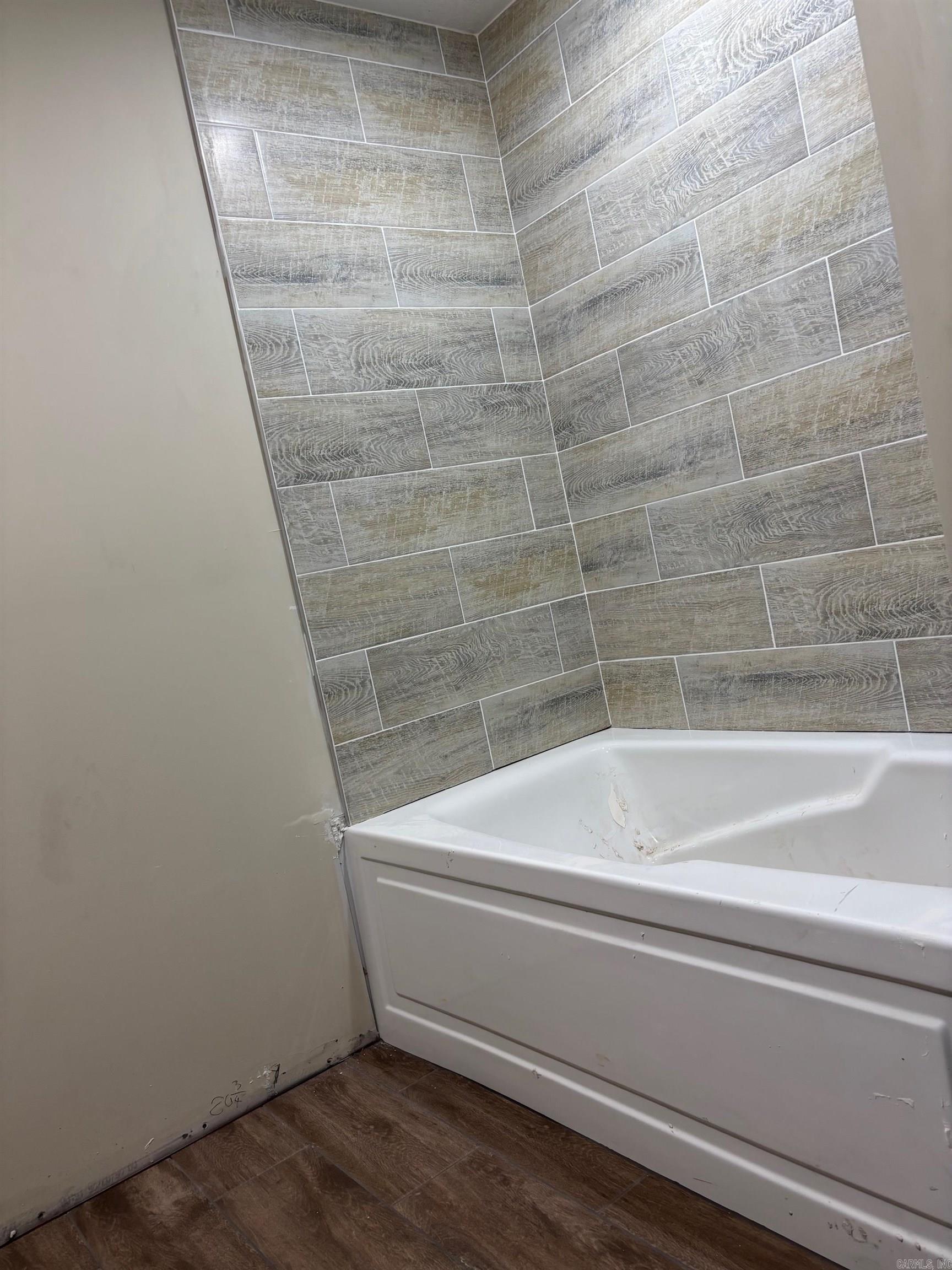 OAK RIDGE ESTATES - Residential