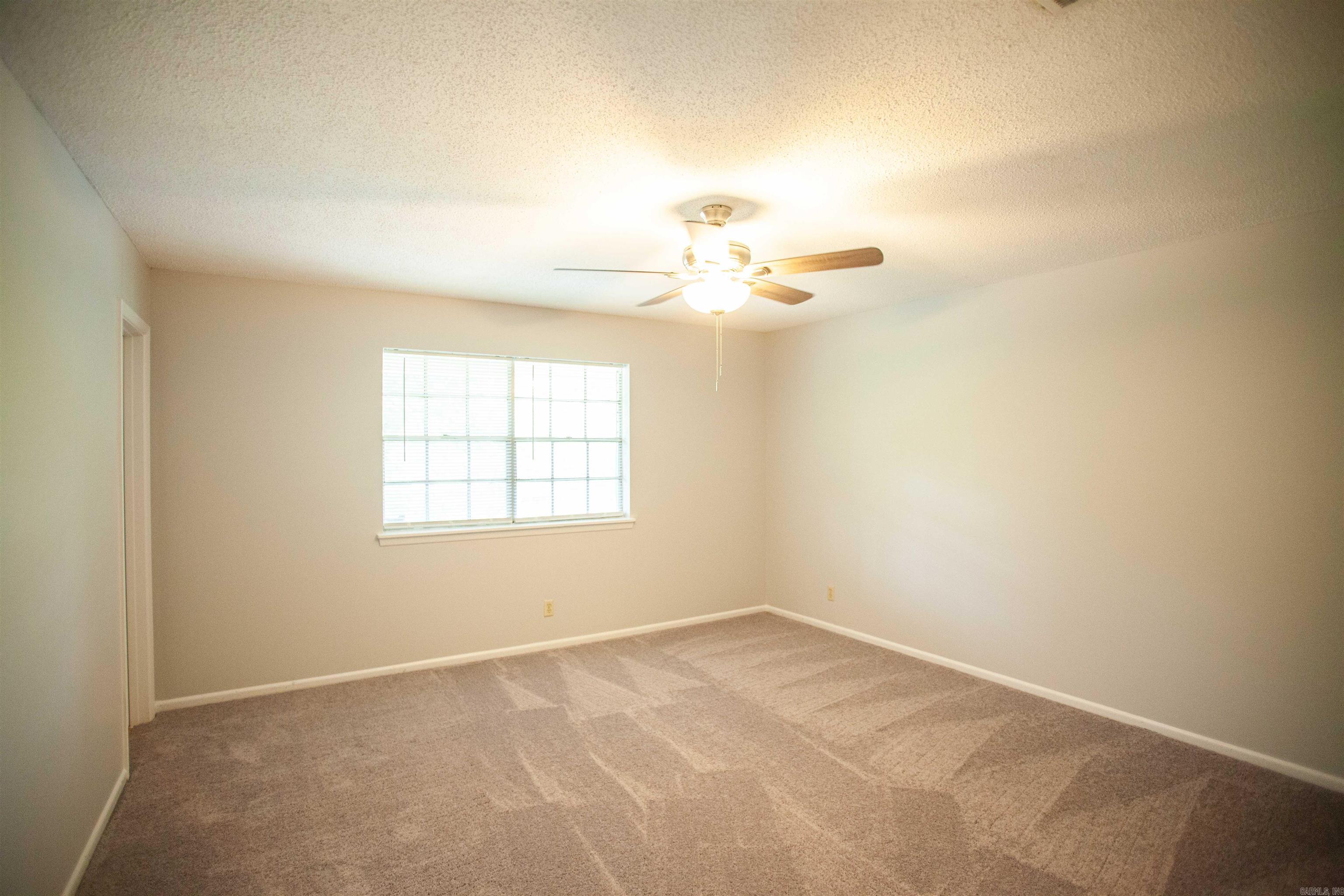 Country Club Park - Residential Lease