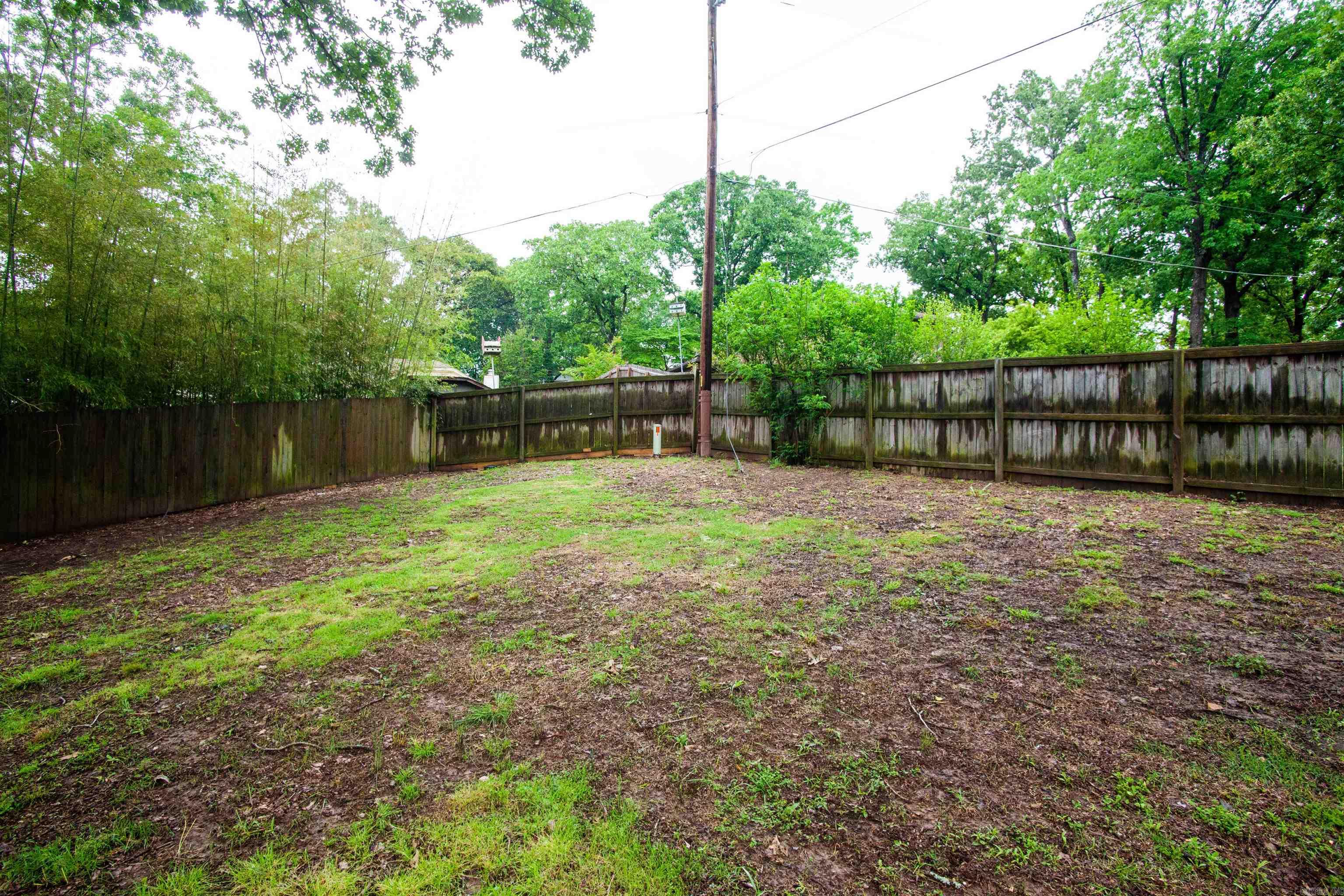 Country Club Park - Residential Lease