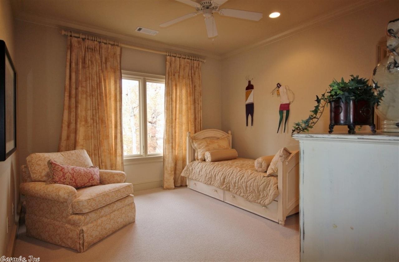 CHENAL VALLEY HALLEN COURT - Residential