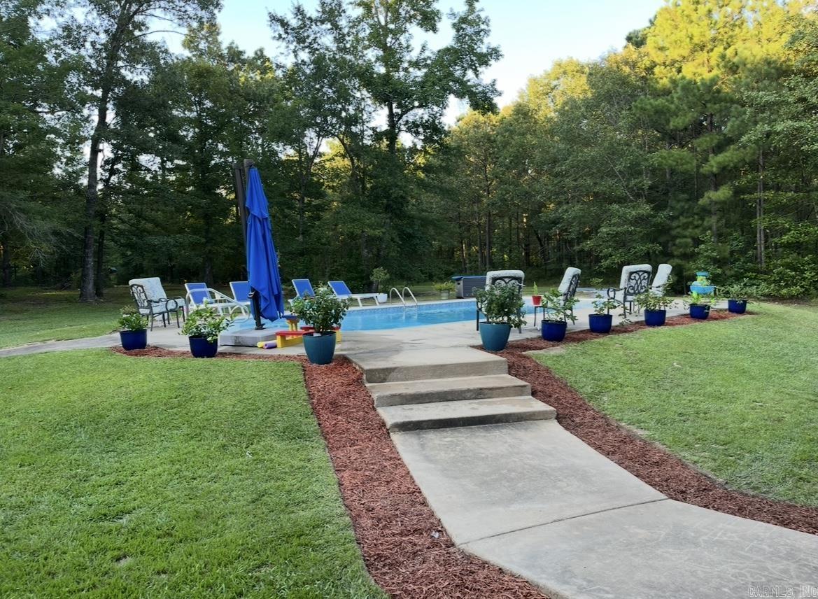 MAPLE CREEK FARMS - Residential