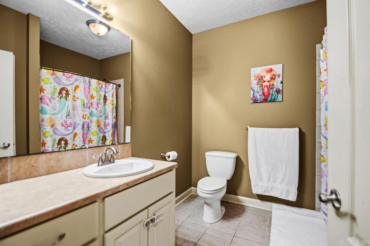 MAPLE CREEK FARMS - Residential