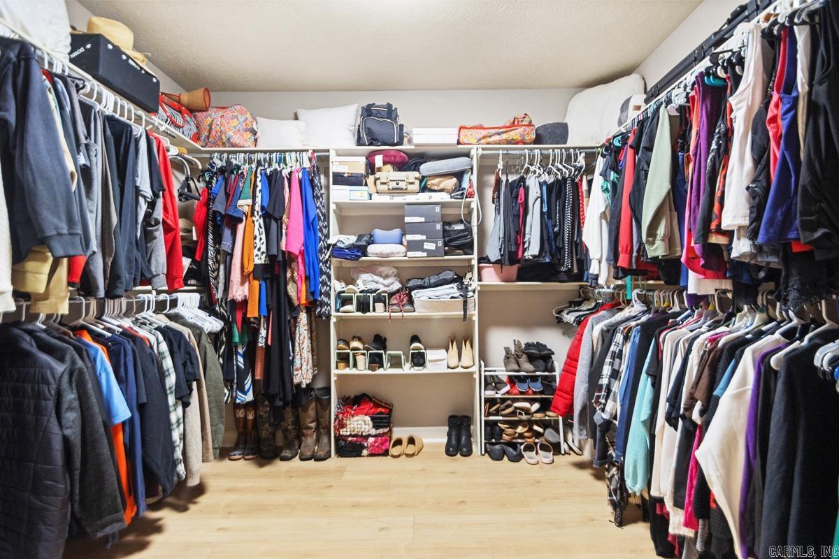 MAPLE CREEK FARMS - Residential