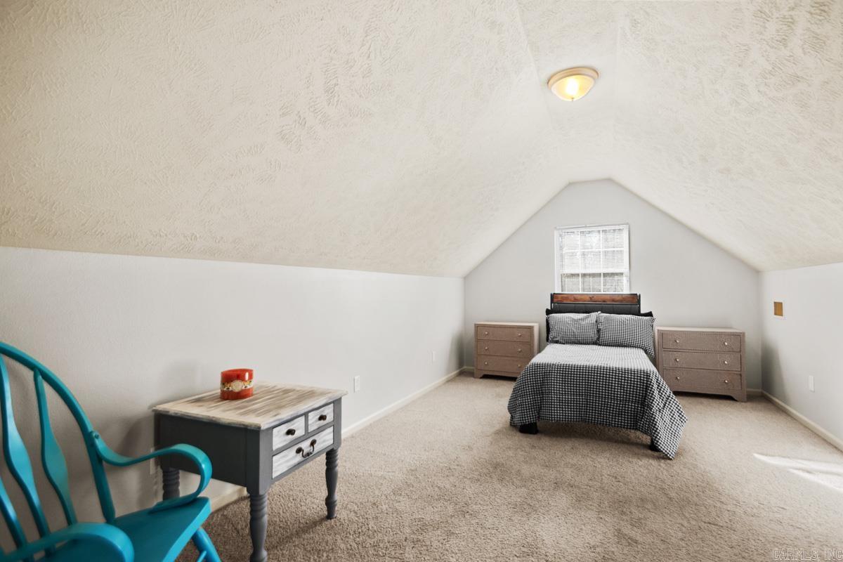 MAPLE CREEK FARMS - Residential