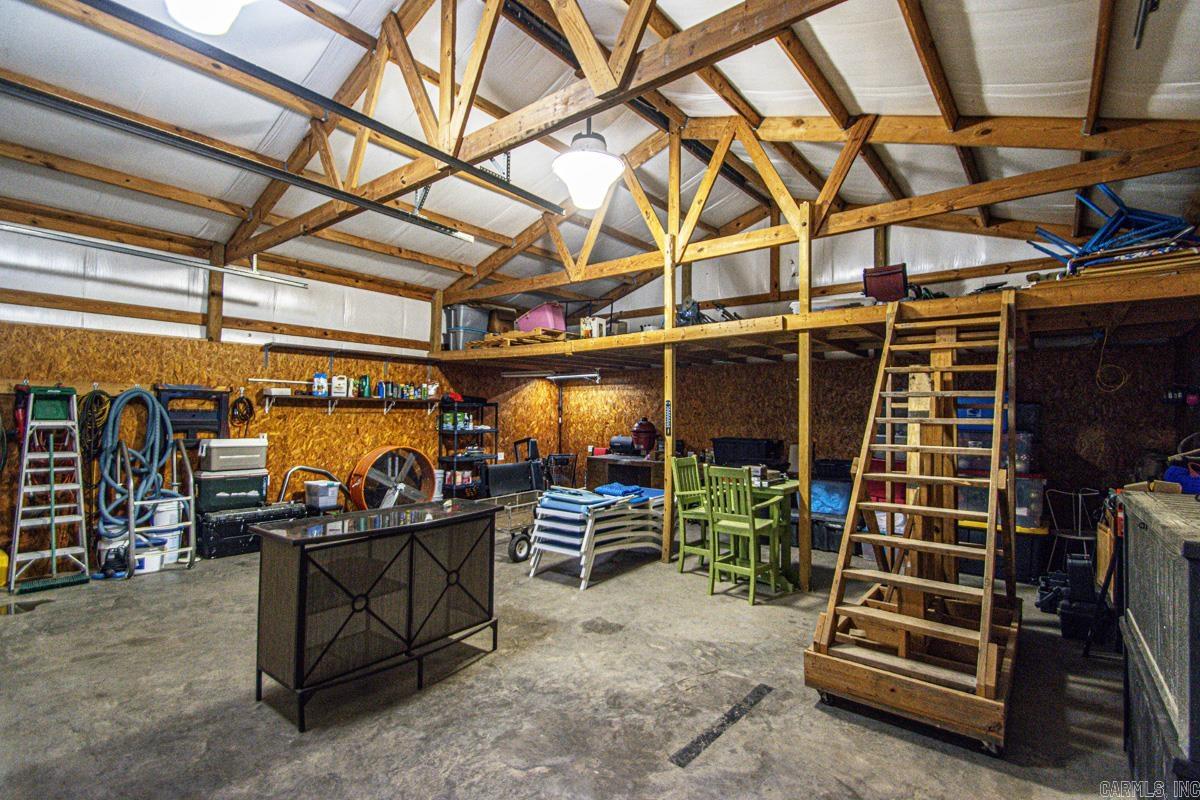 MAPLE CREEK FARMS - Residential