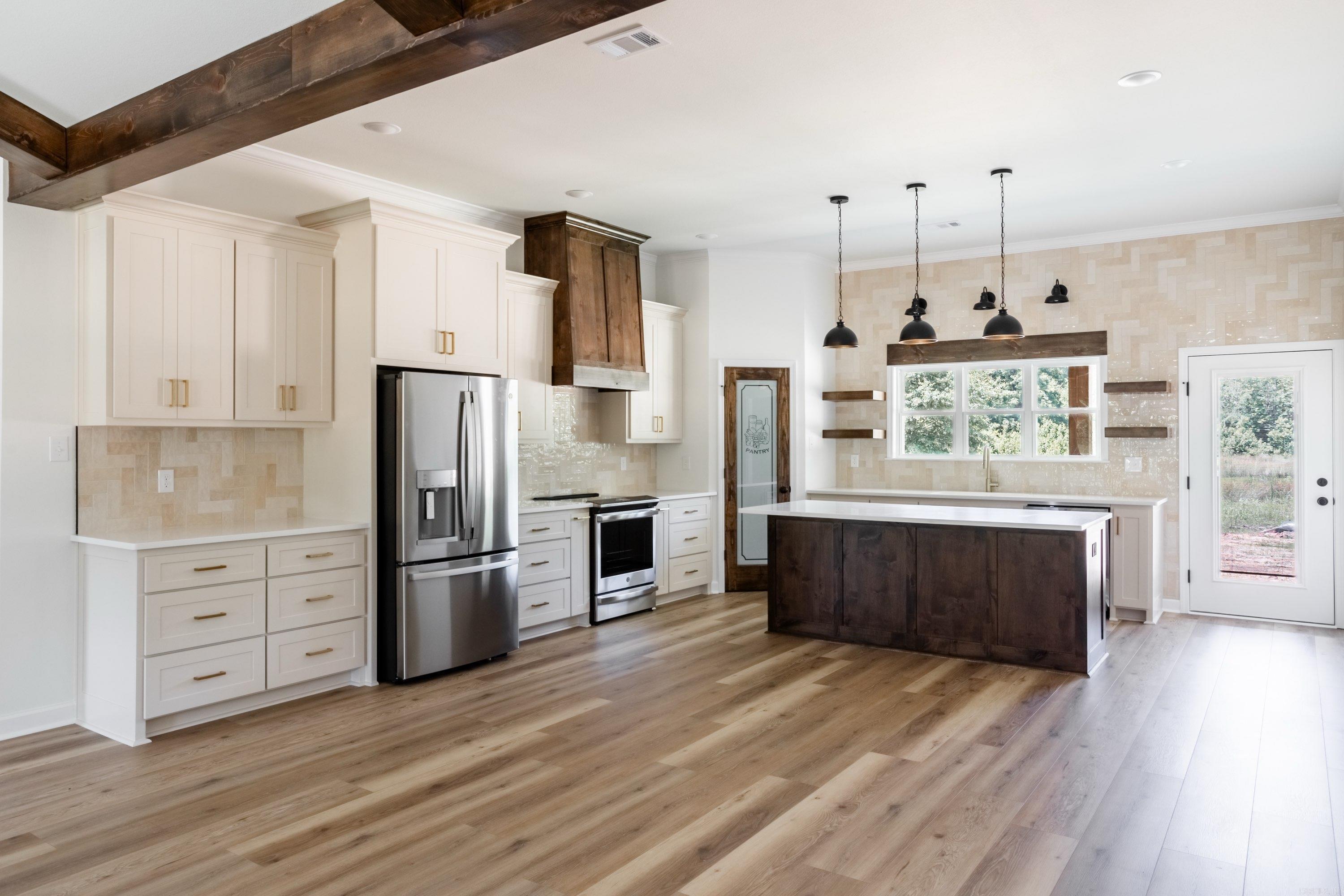 JACKSON ACRES - Residential