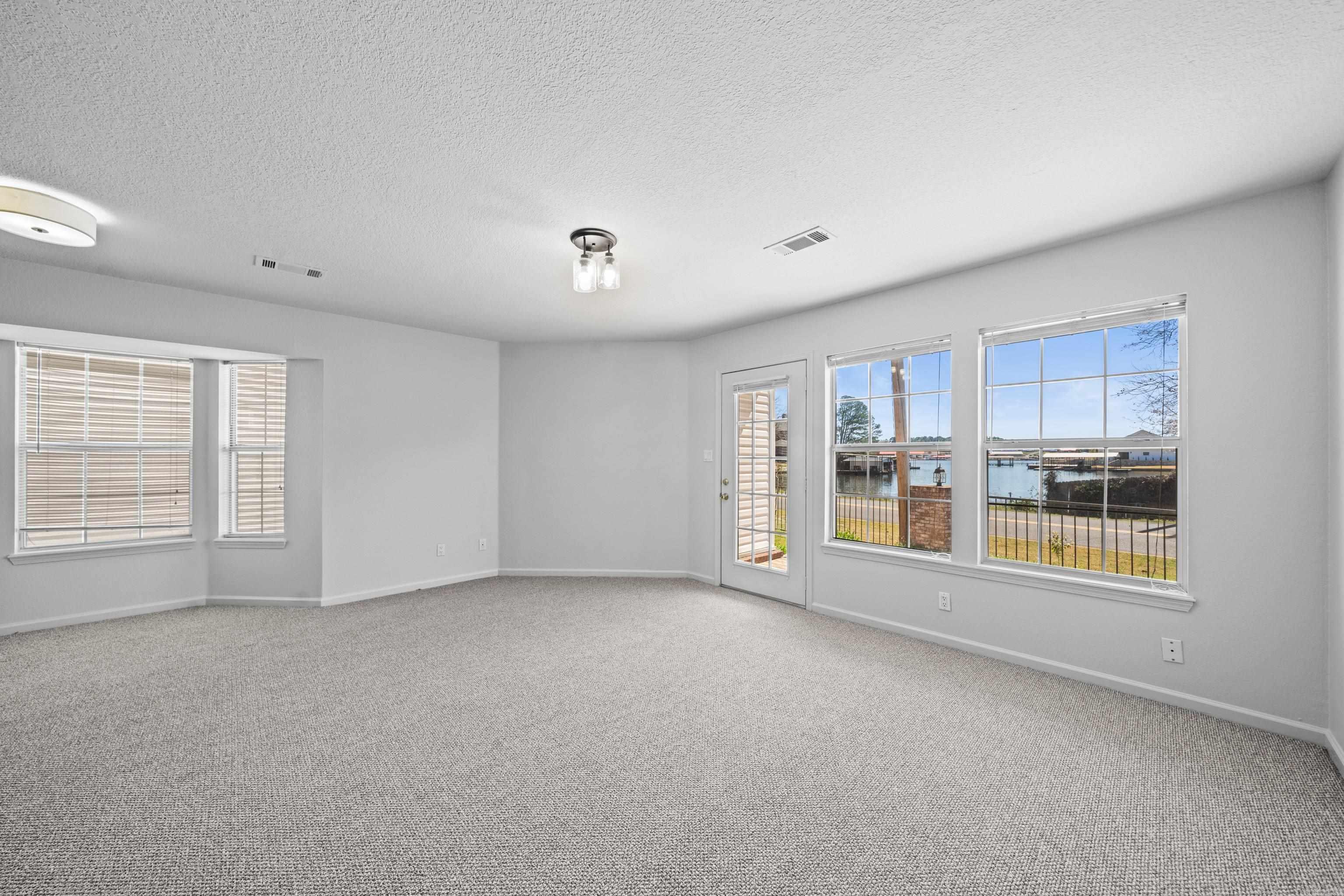 Lake Point Garden - Residential Lease
