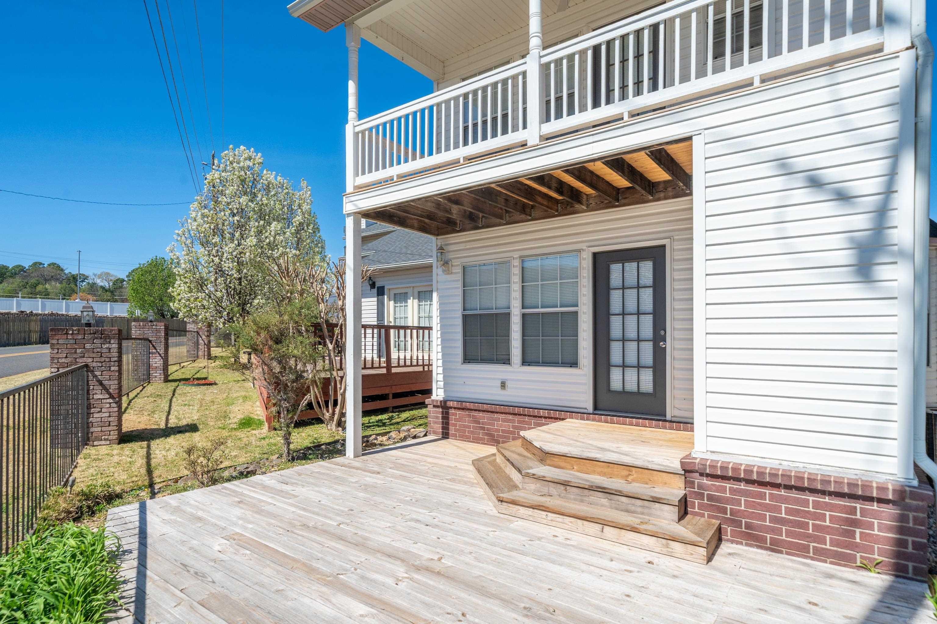 Lake Point Garden - Residential Lease