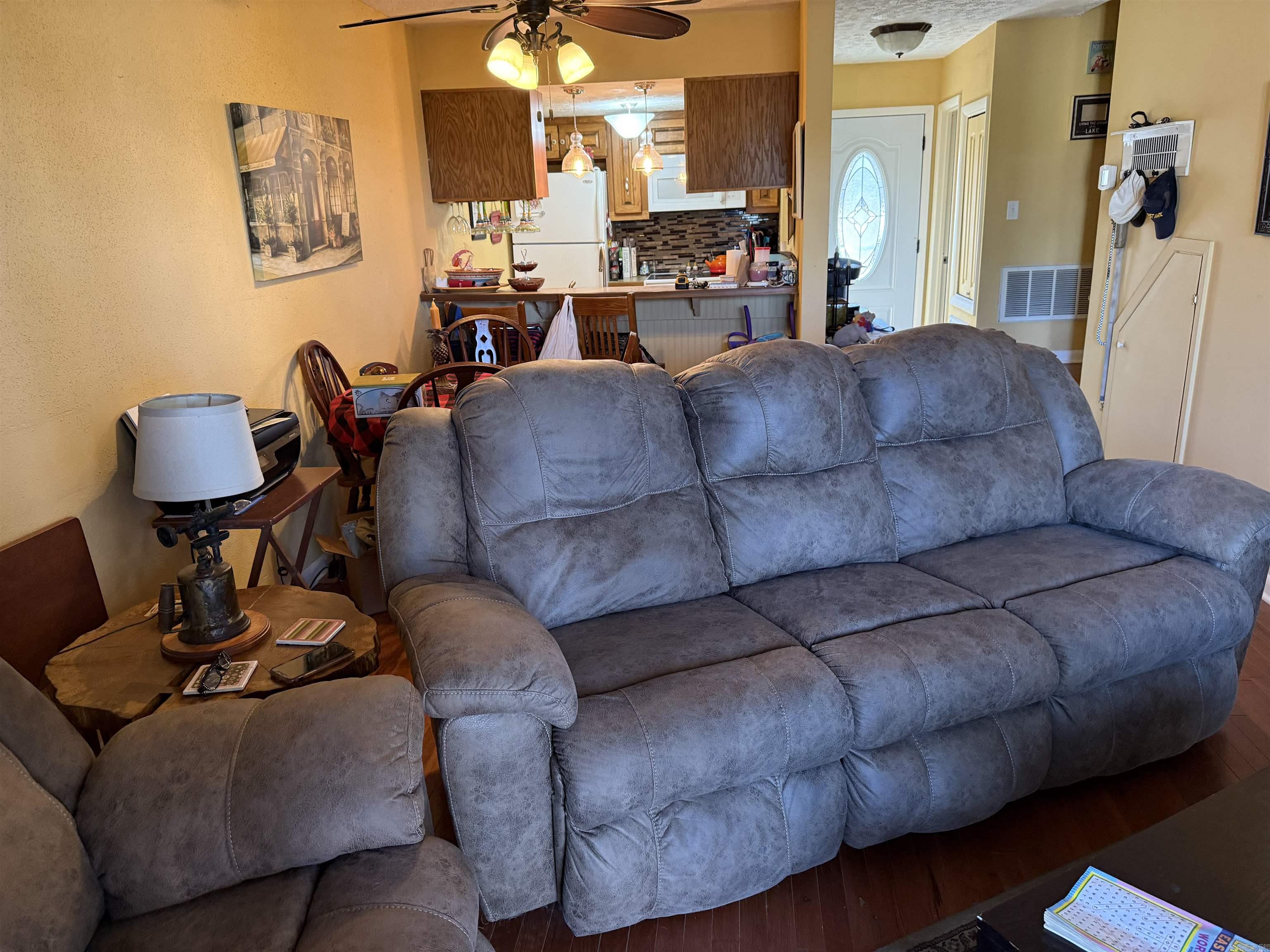 CHELSEA HEIGHTS CONDO - Residential