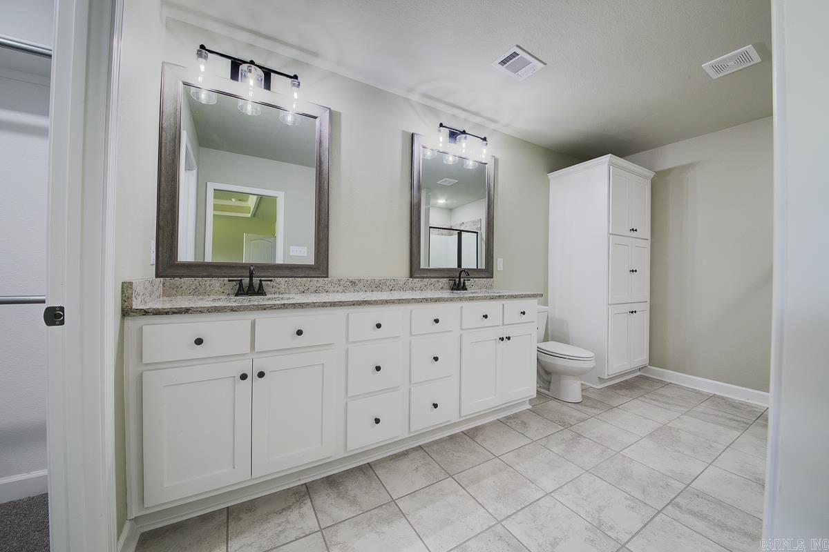 HERITAGE MEADOWS - Residential Lease