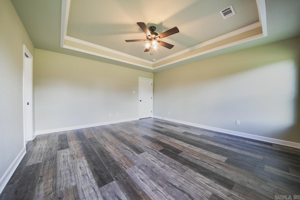 HERITAGE MEADOWS - Residential Lease