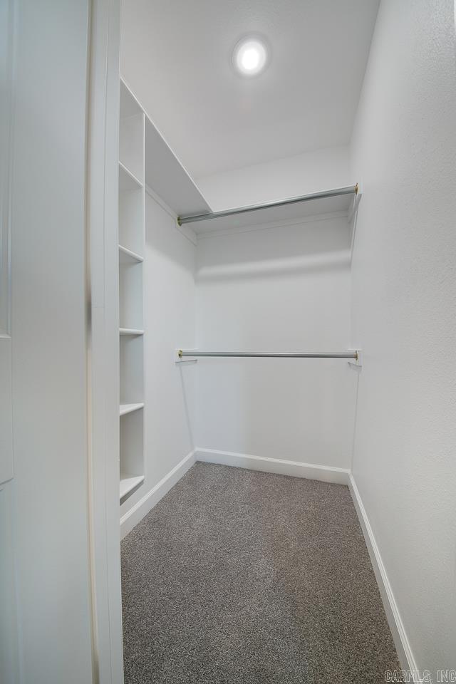 HERITAGE MEADOWS - Residential Lease