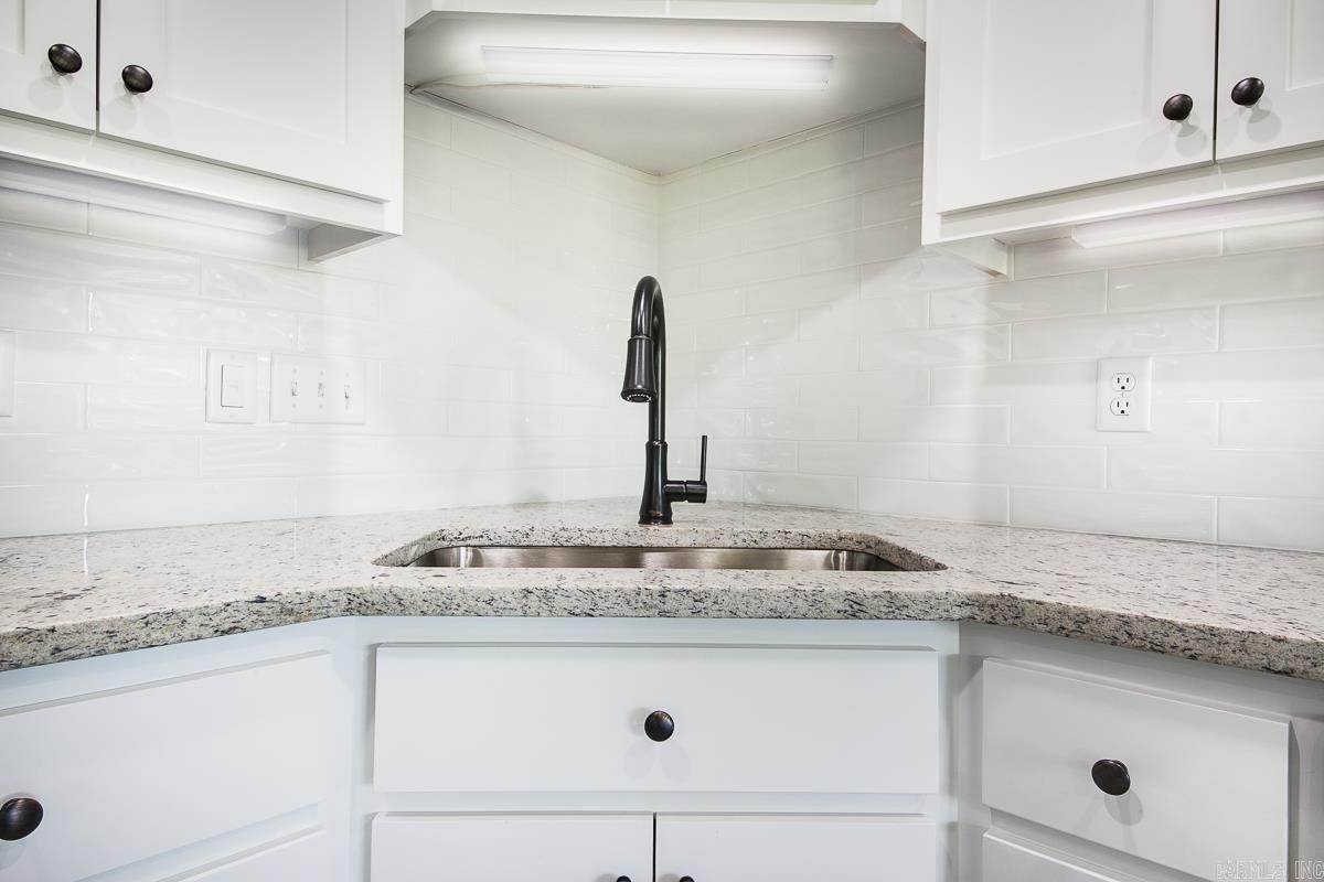 HERITAGE MEADOWS - Residential Lease