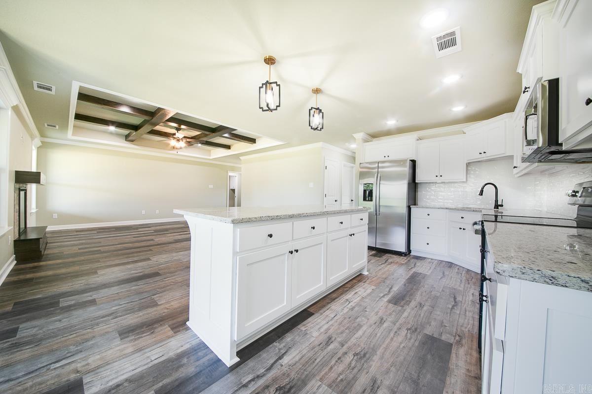 HERITAGE MEADOWS - Residential Lease