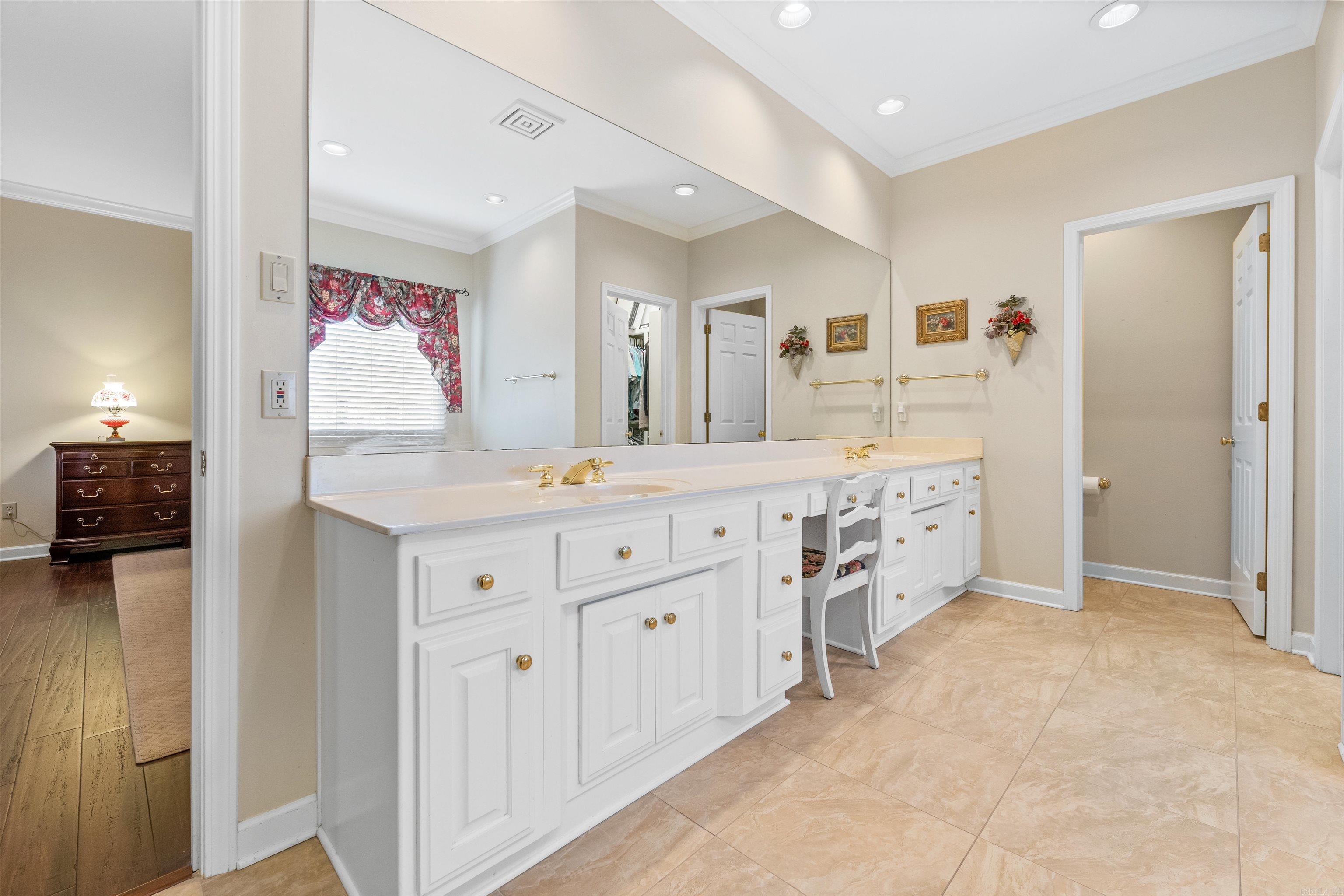 CHENAL VALLEY ABERDEEN - Residential