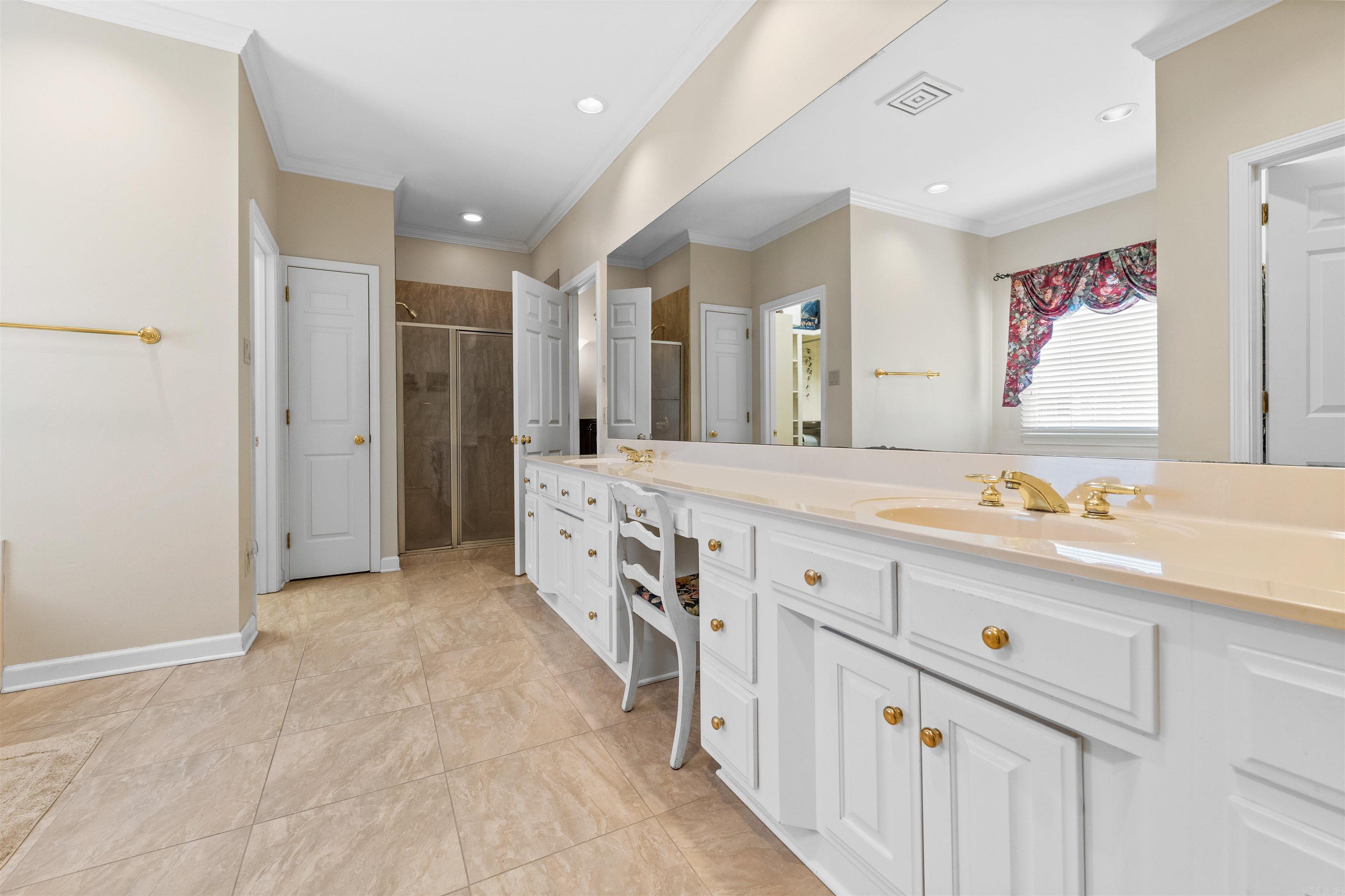 CHENAL VALLEY ABERDEEN - Residential