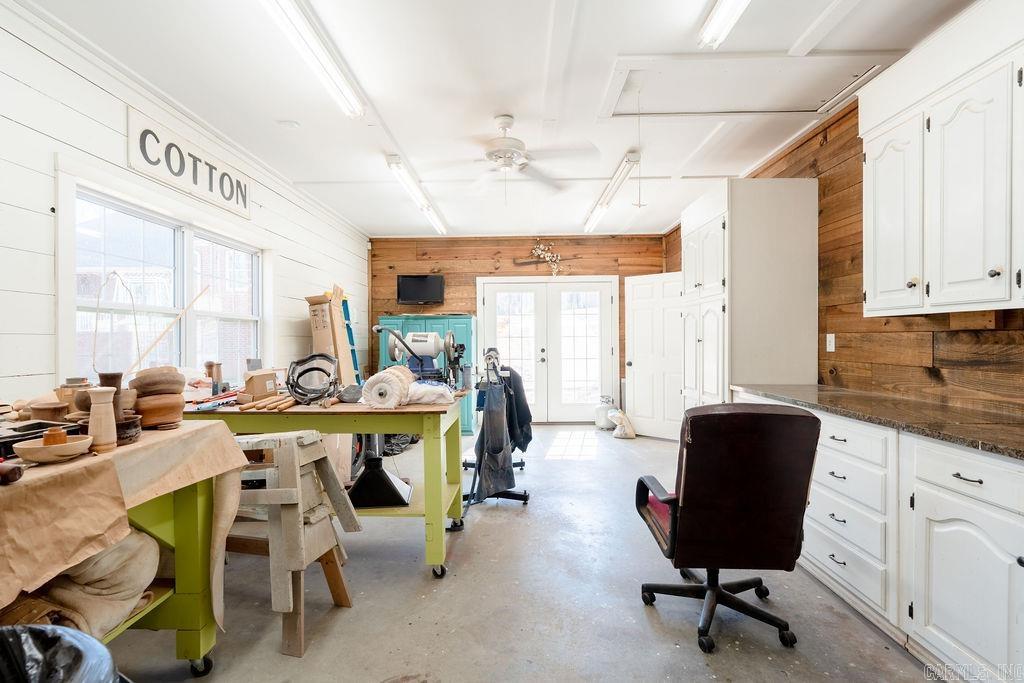 CREEKWOOD SUBD - Residential