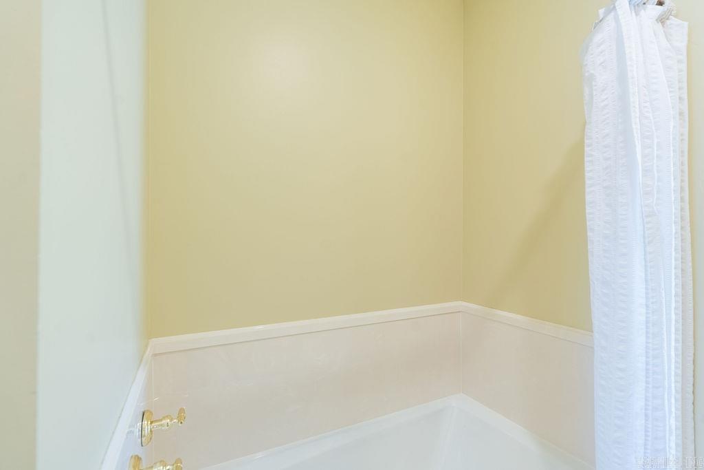 CREEKWOOD SUBD - Residential