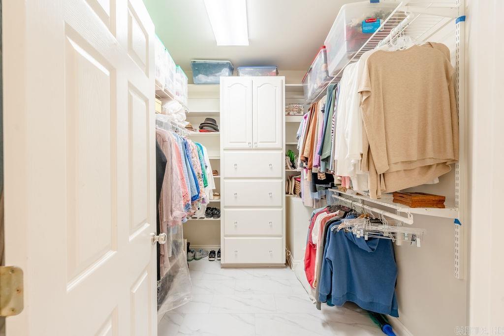 CREEKWOOD SUBD - Residential