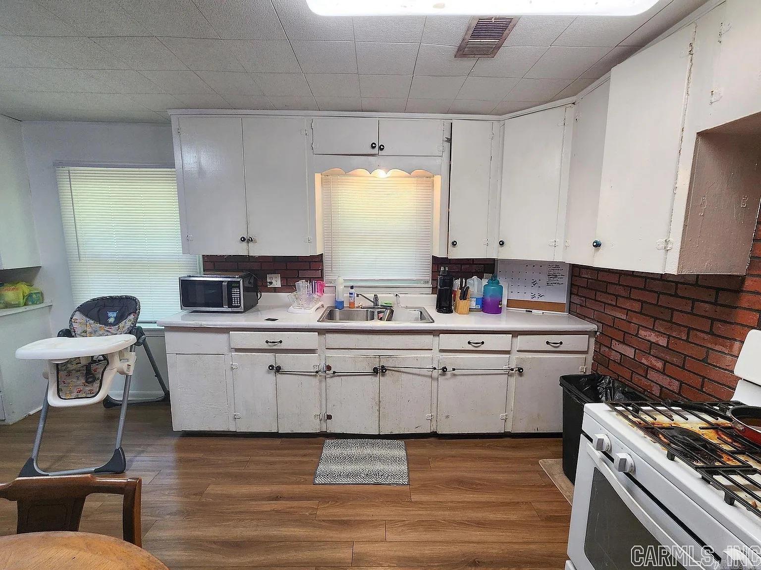 EUCLID PLACE - Residential