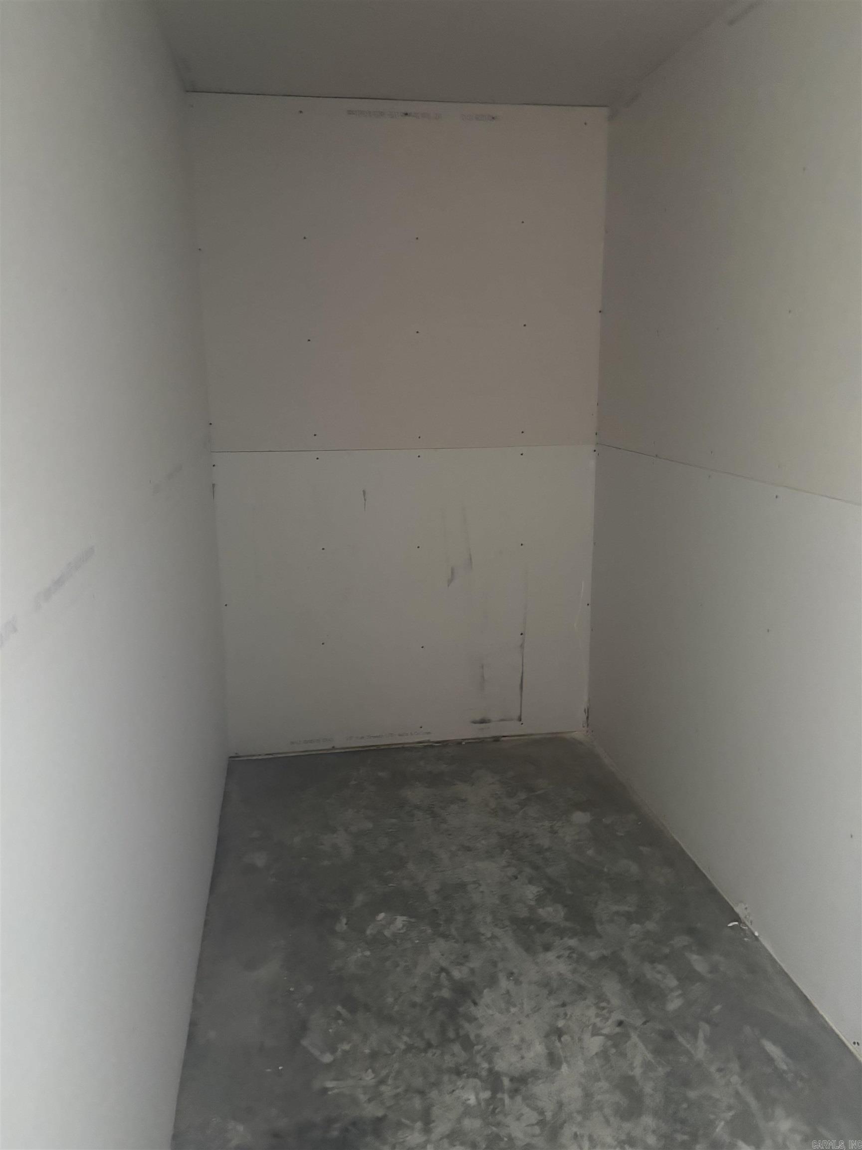 DEERFIELD ESTATES - Residential