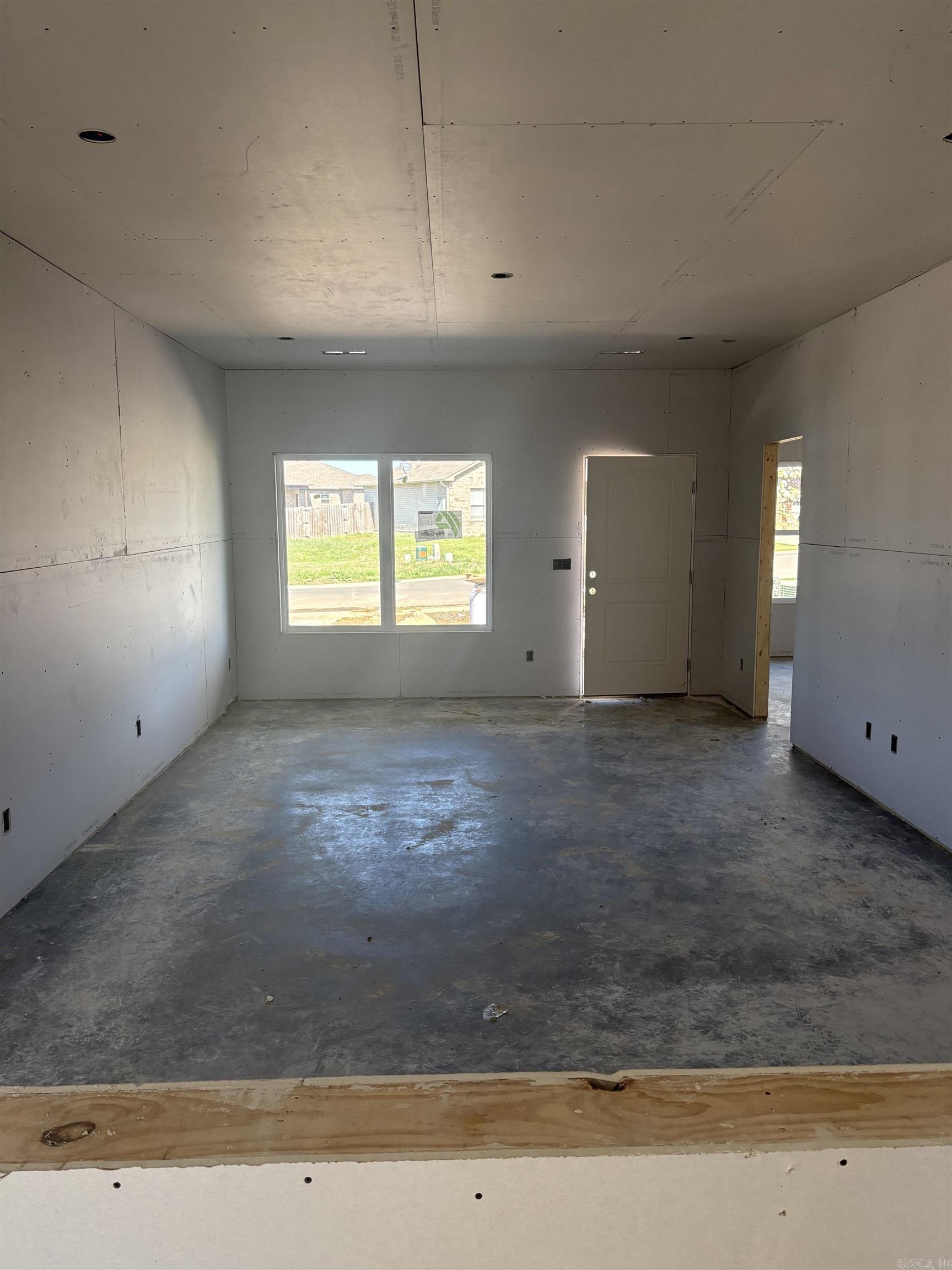 DEERFIELD ESTATES - Residential