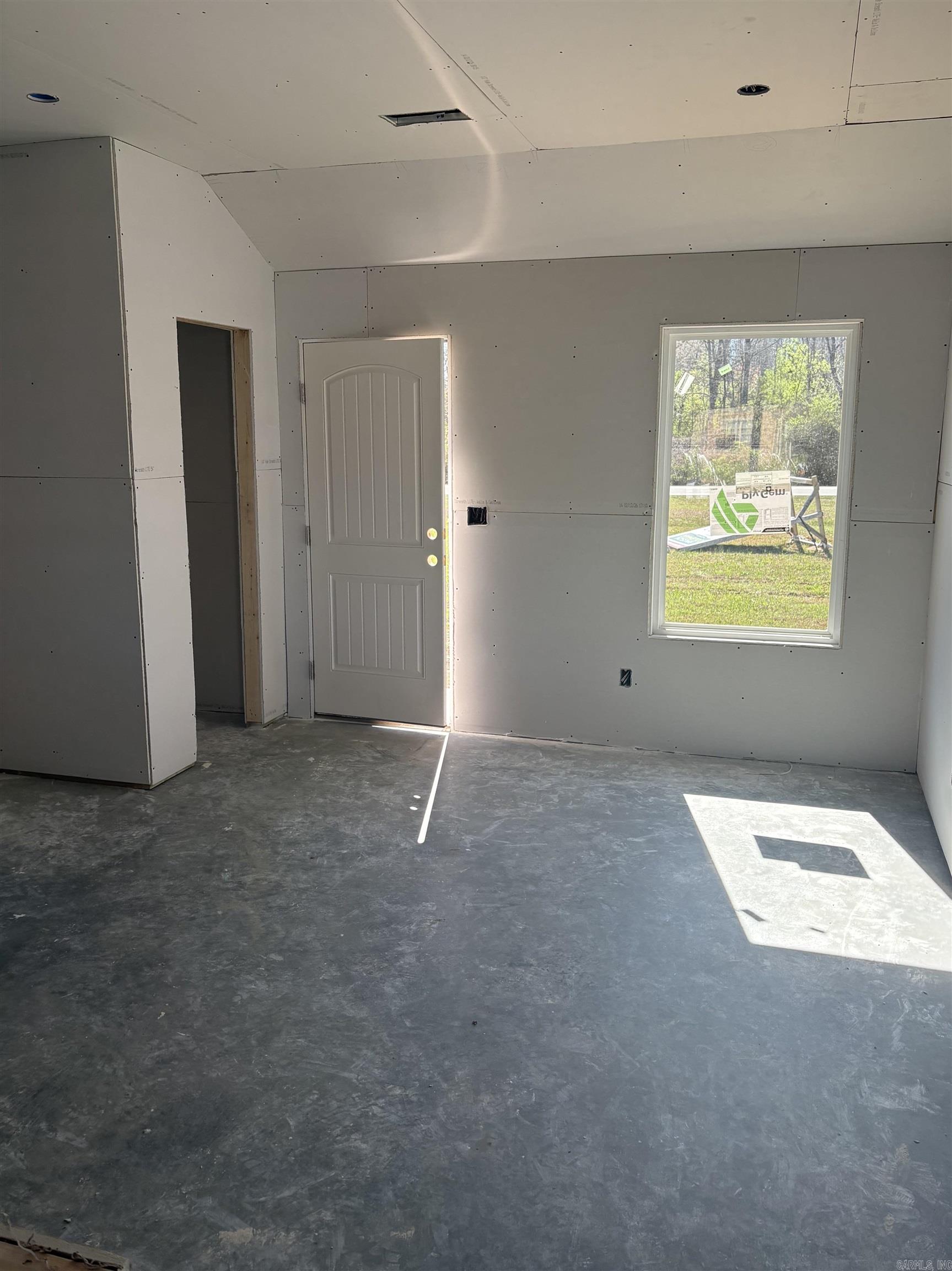 DEERFIELD ESTATES - Residential