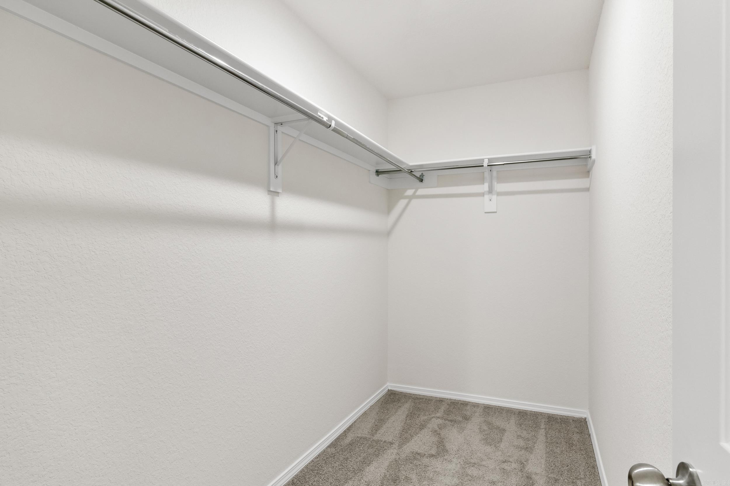 HILL FARM - Residential