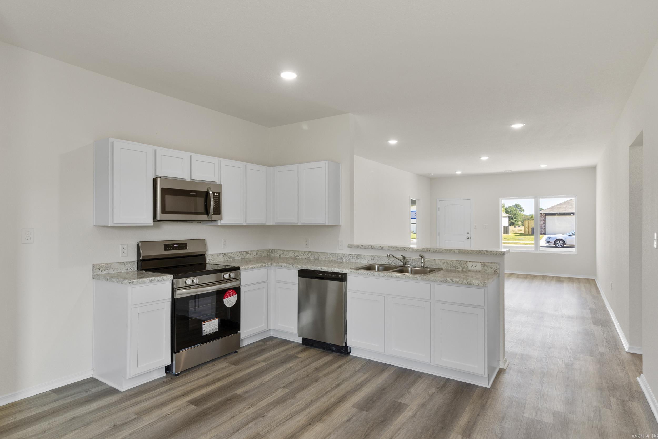 HILL FARM - Residential