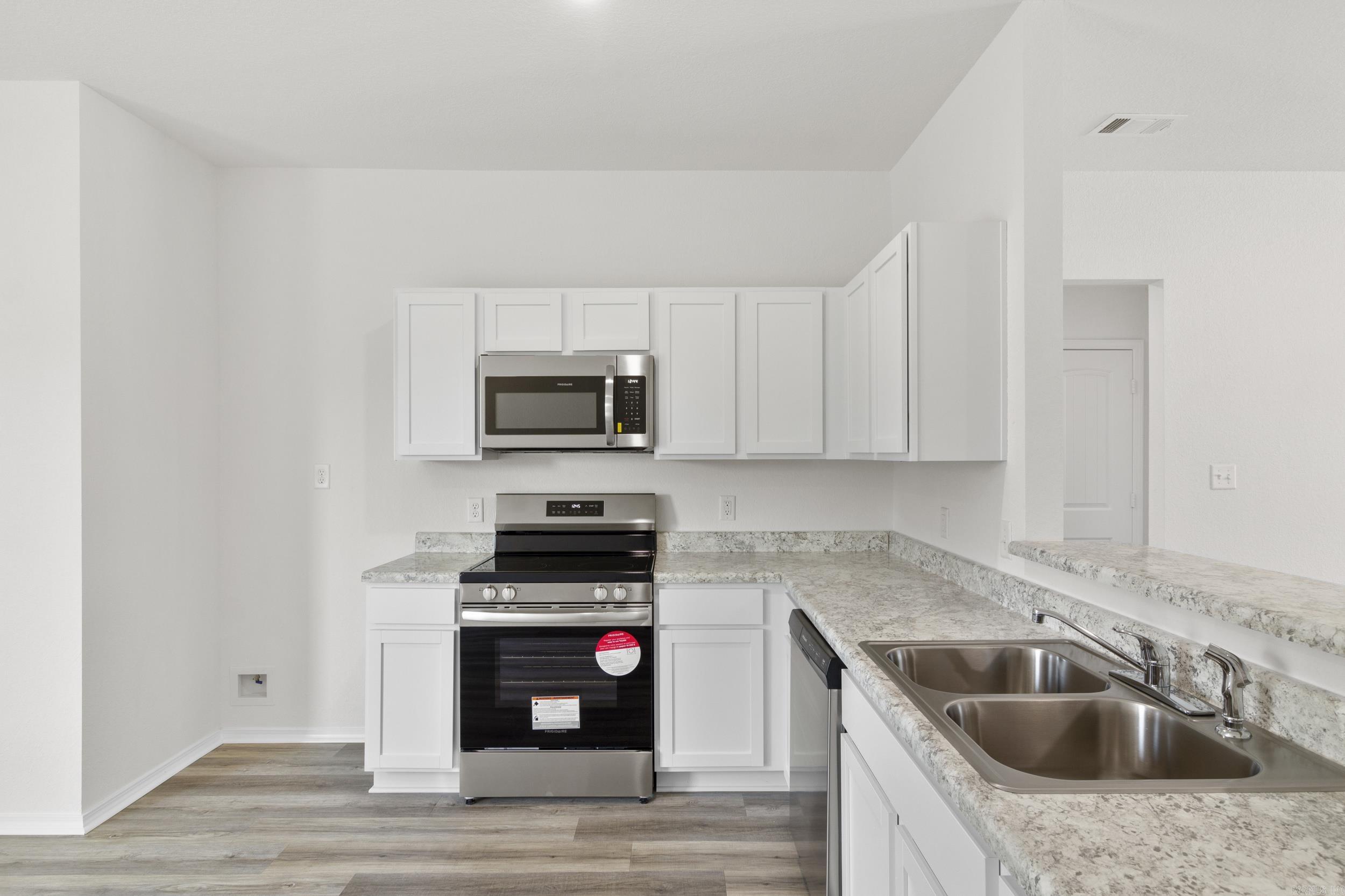 HILL FARM - Residential