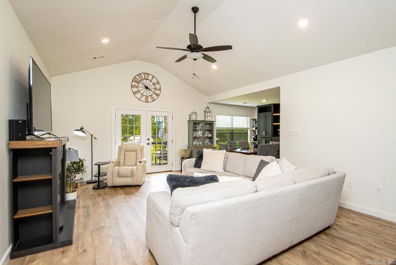 HARMONY GROVE - Residential