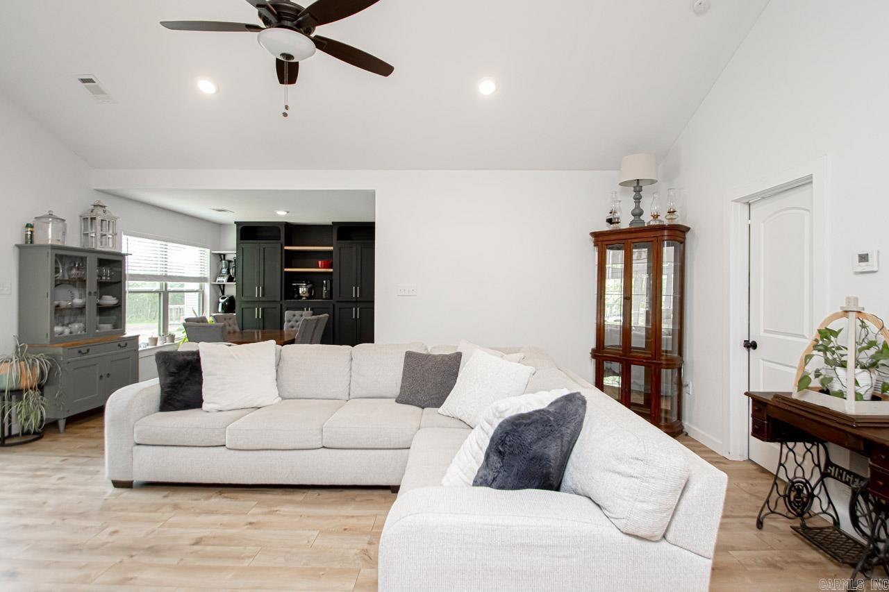 HARMONY GROVE - Residential