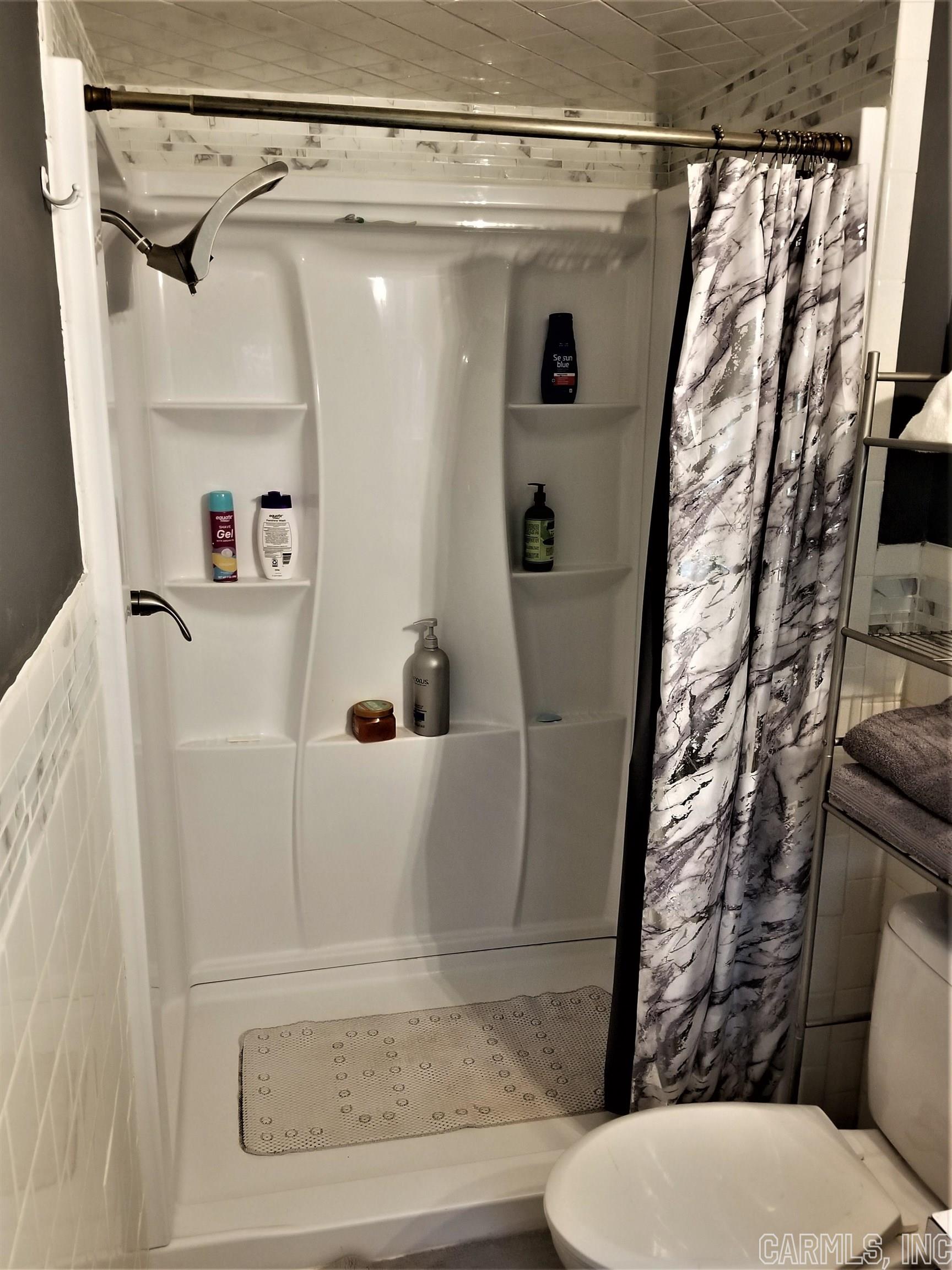 Lake Town - Residential