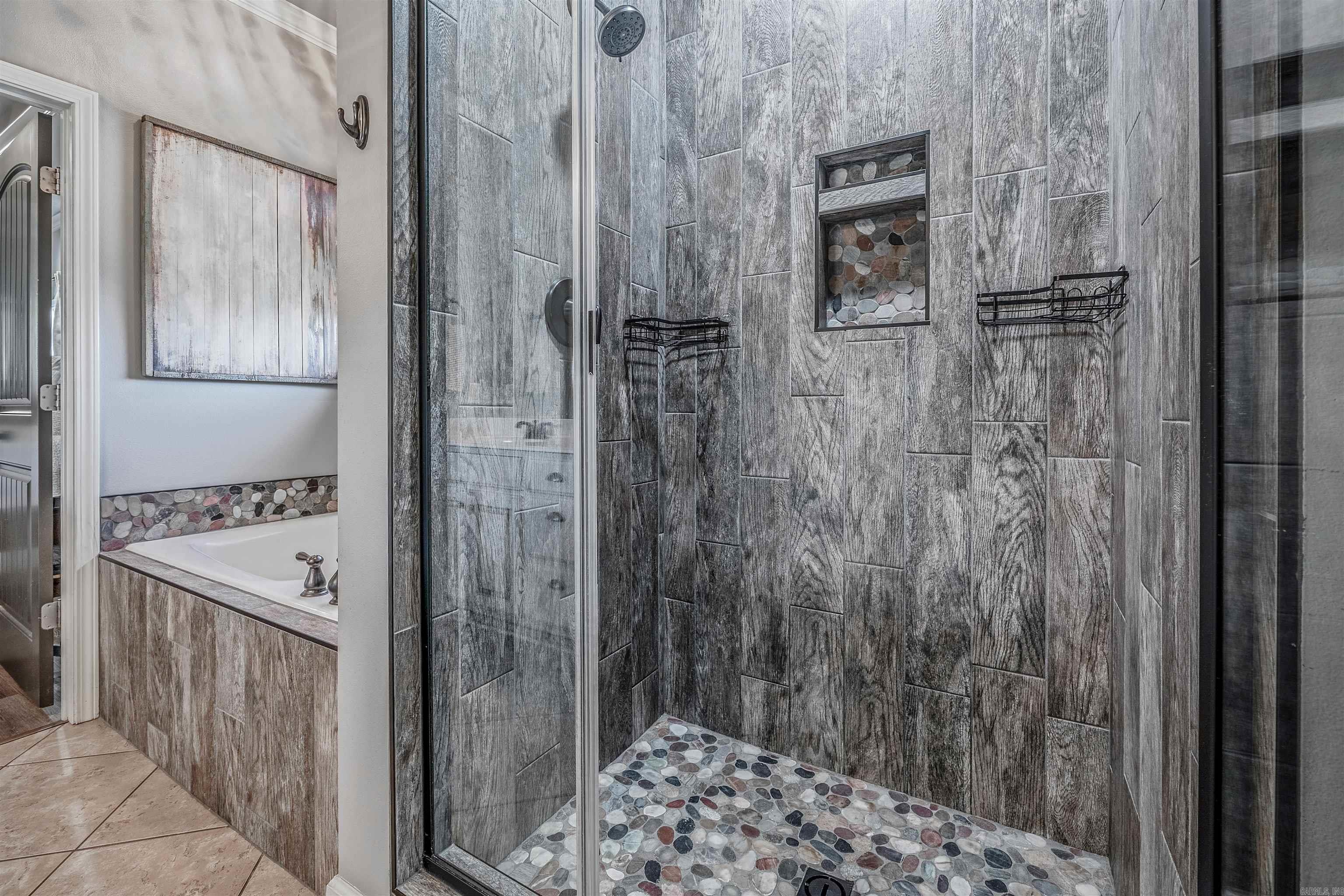 NORTH RIDGE - Residential