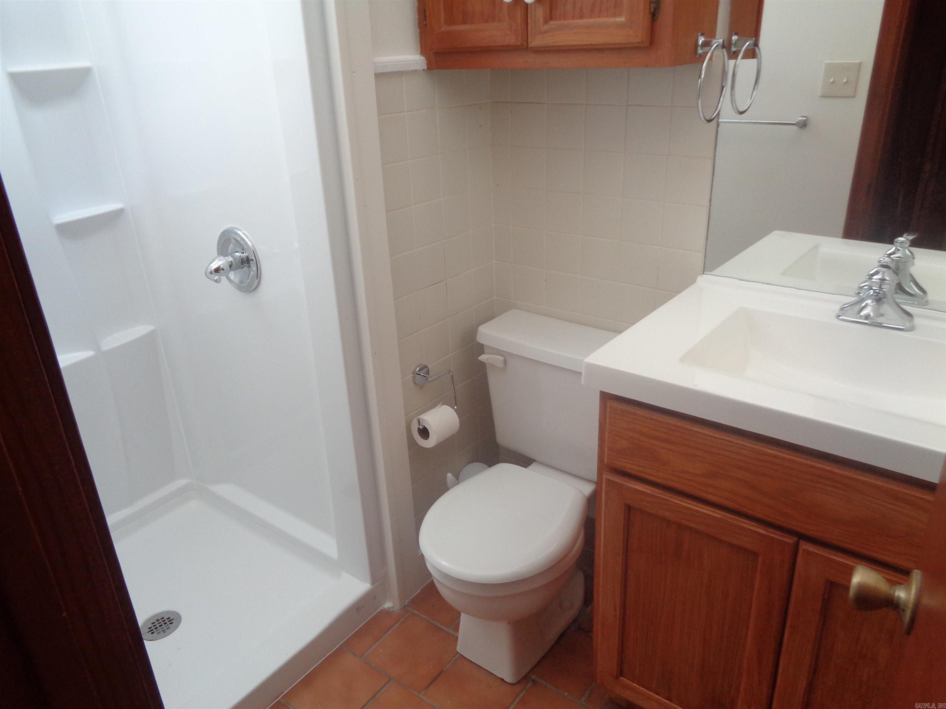 GIBRALTER HGTS - Residential Lease