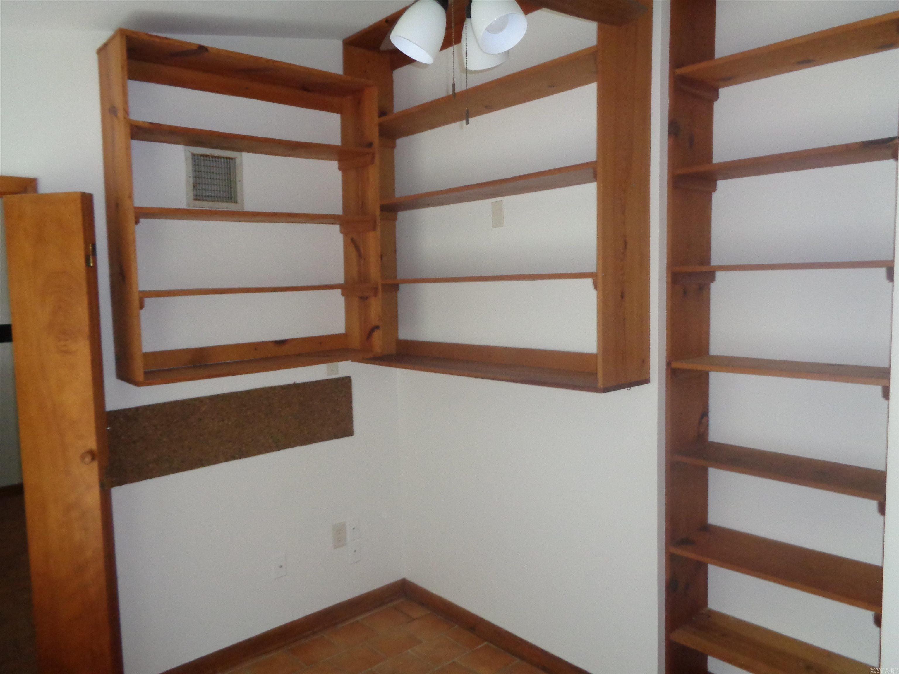 GIBRALTER HGTS - Residential Lease