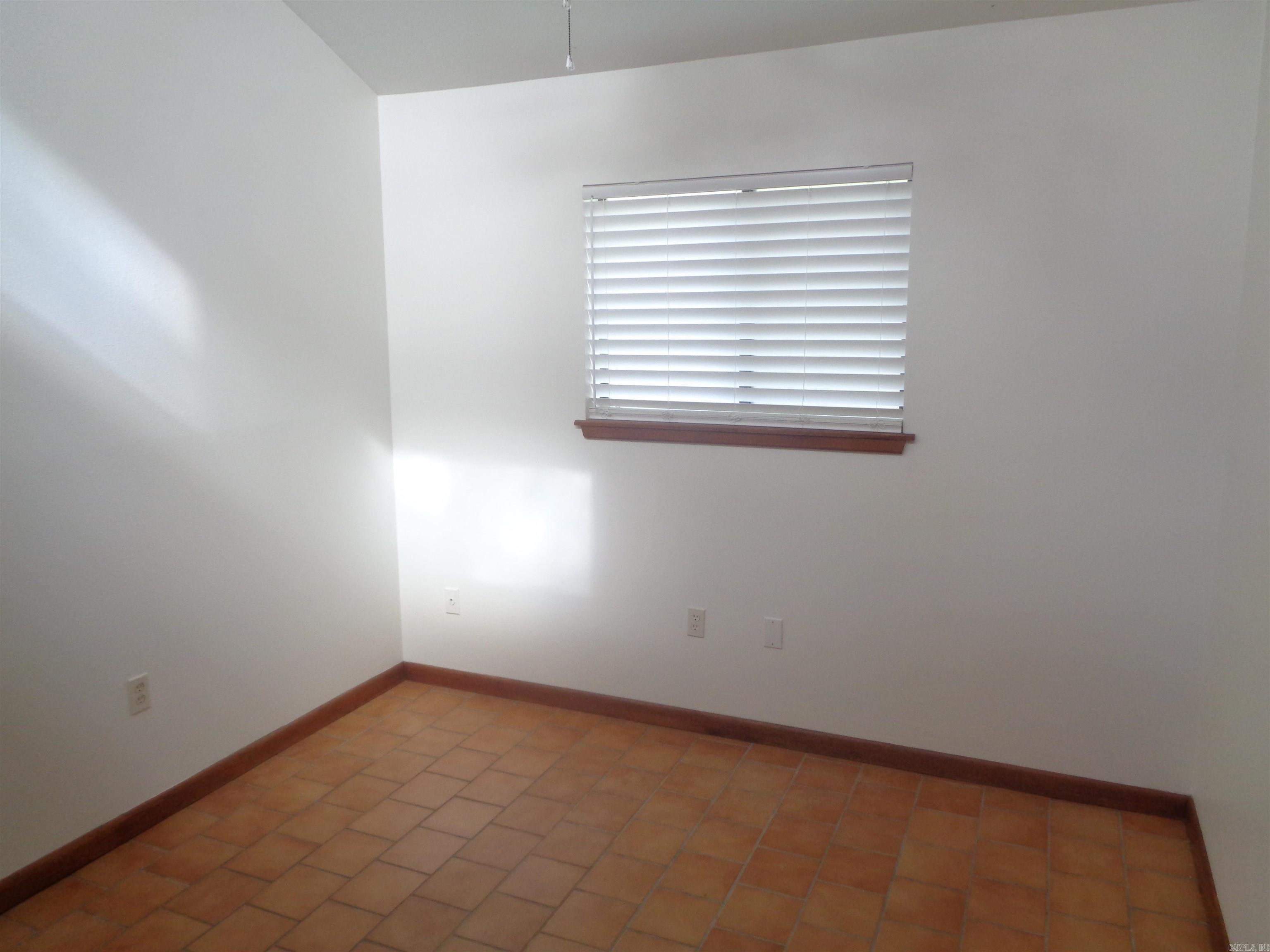 GIBRALTER HGTS - Residential Lease