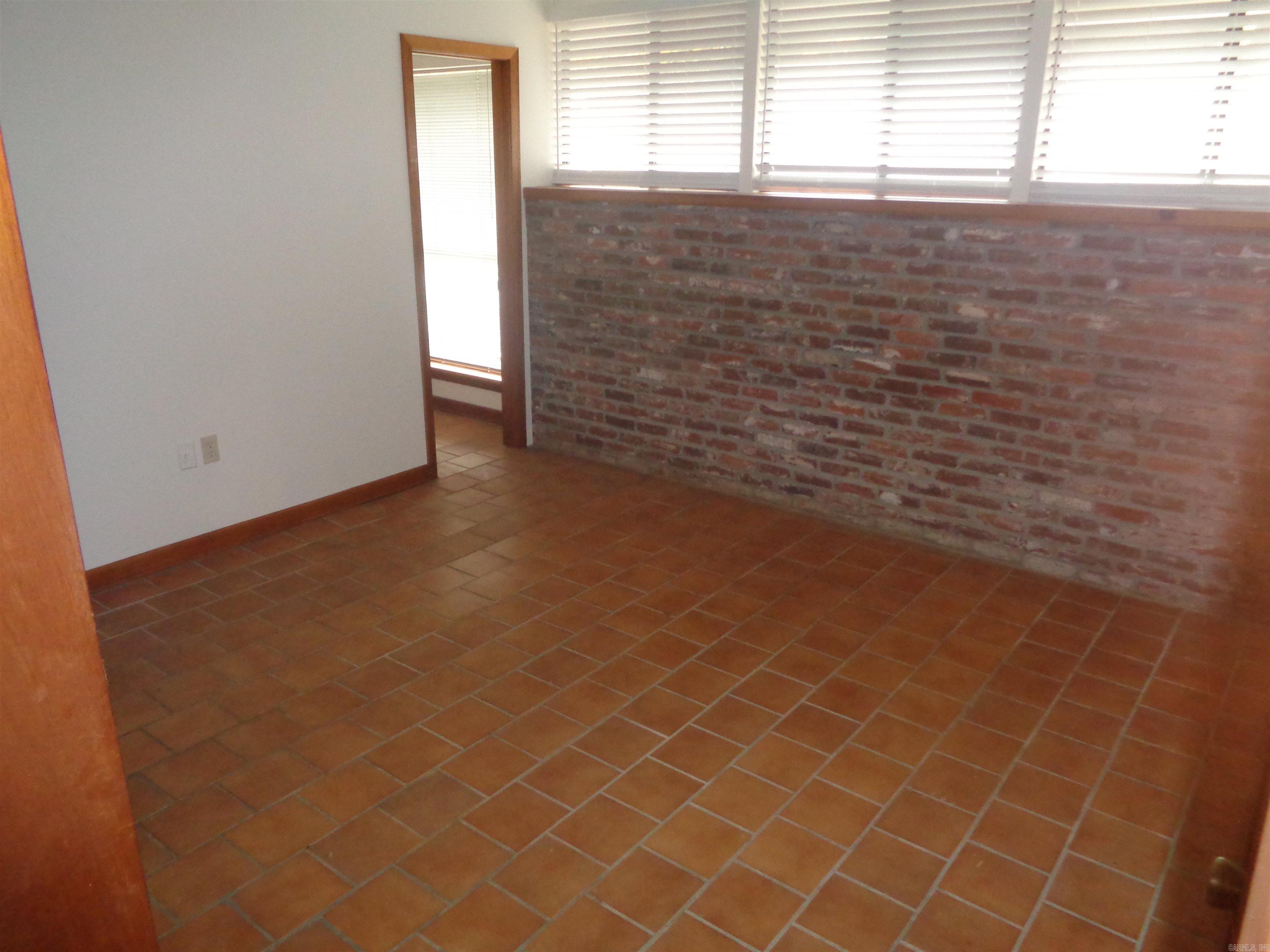 GIBRALTER HGTS - Residential Lease