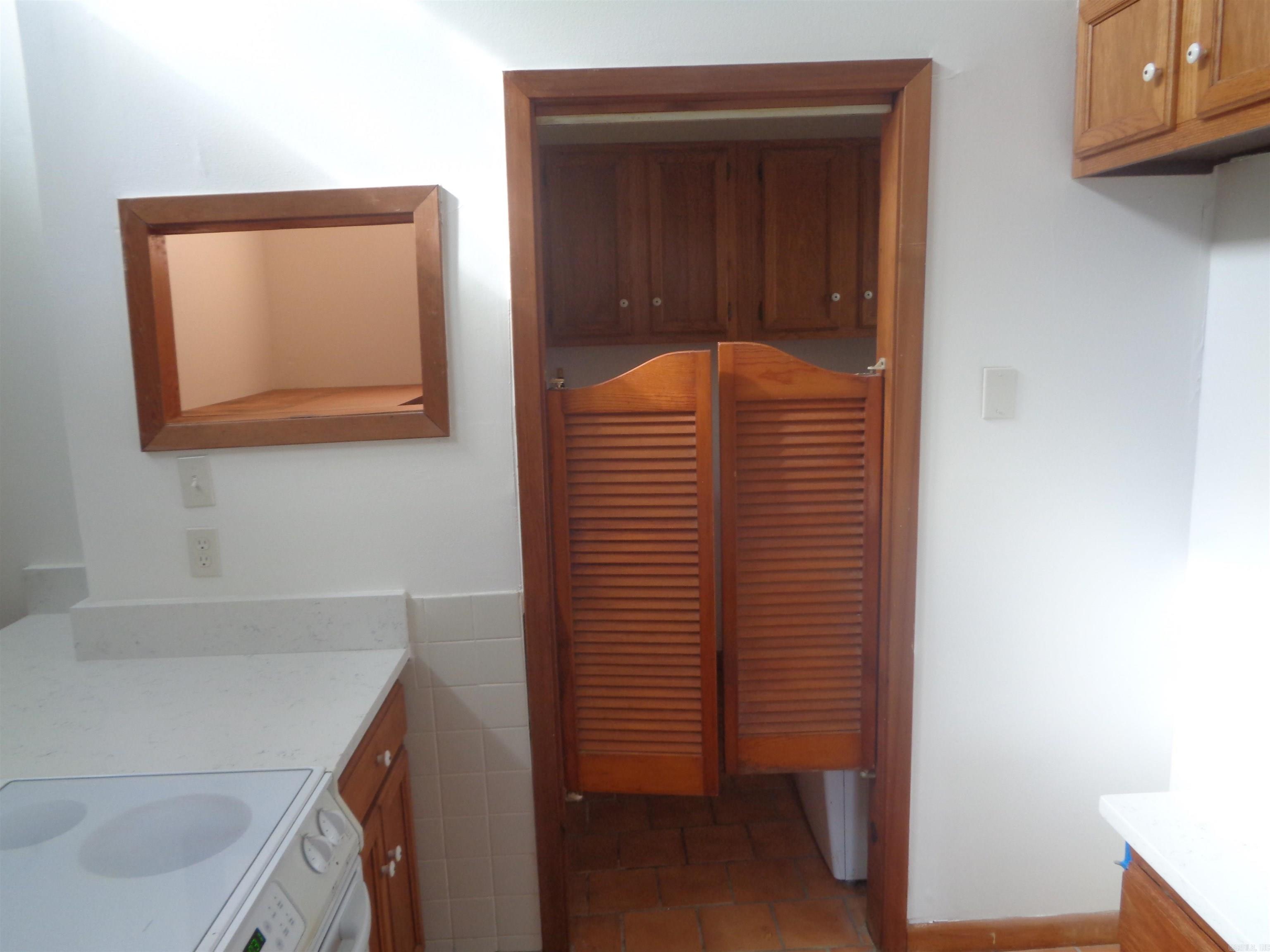 GIBRALTER HGTS - Residential Lease