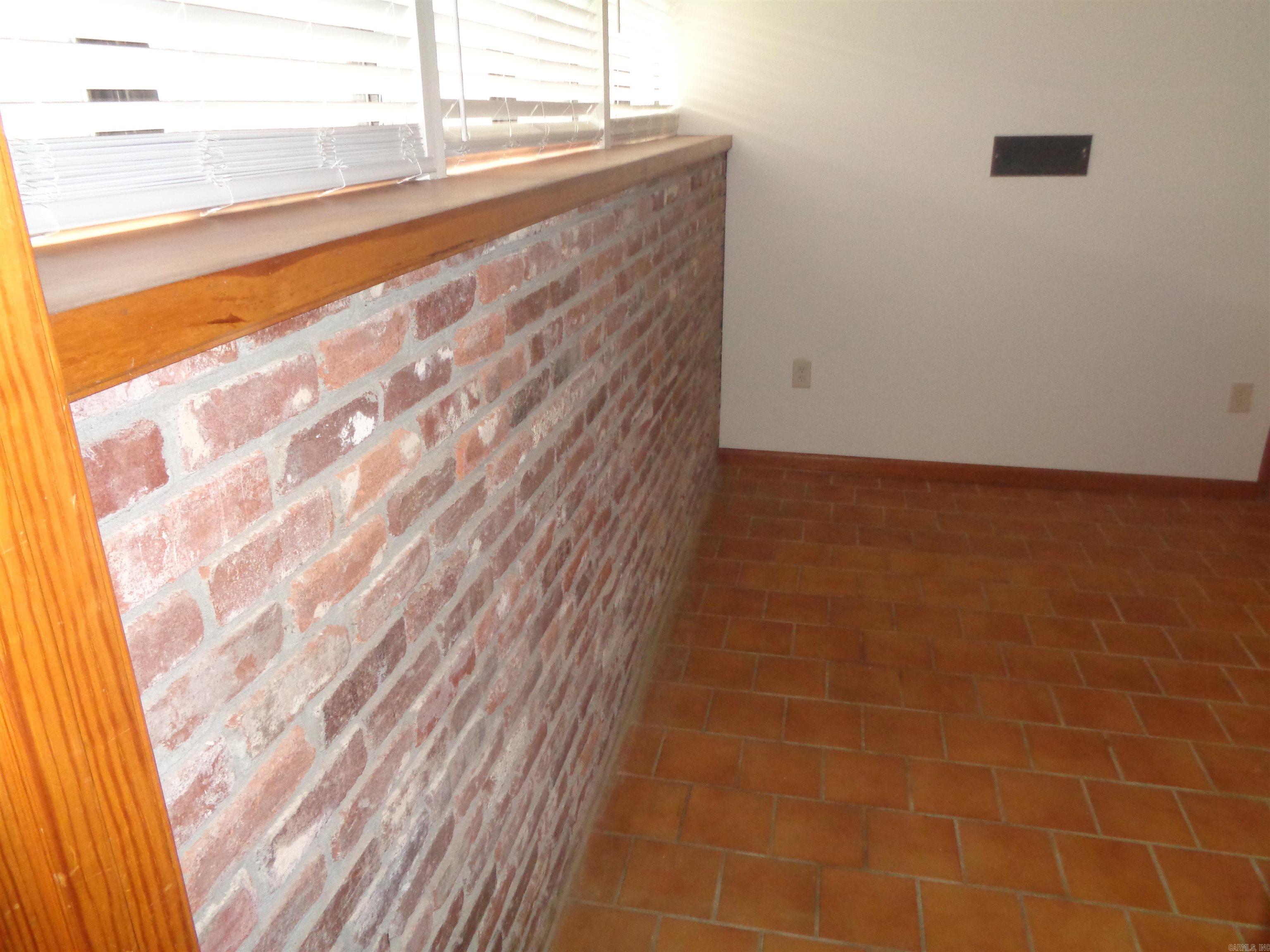 GIBRALTER HGTS - Residential Lease